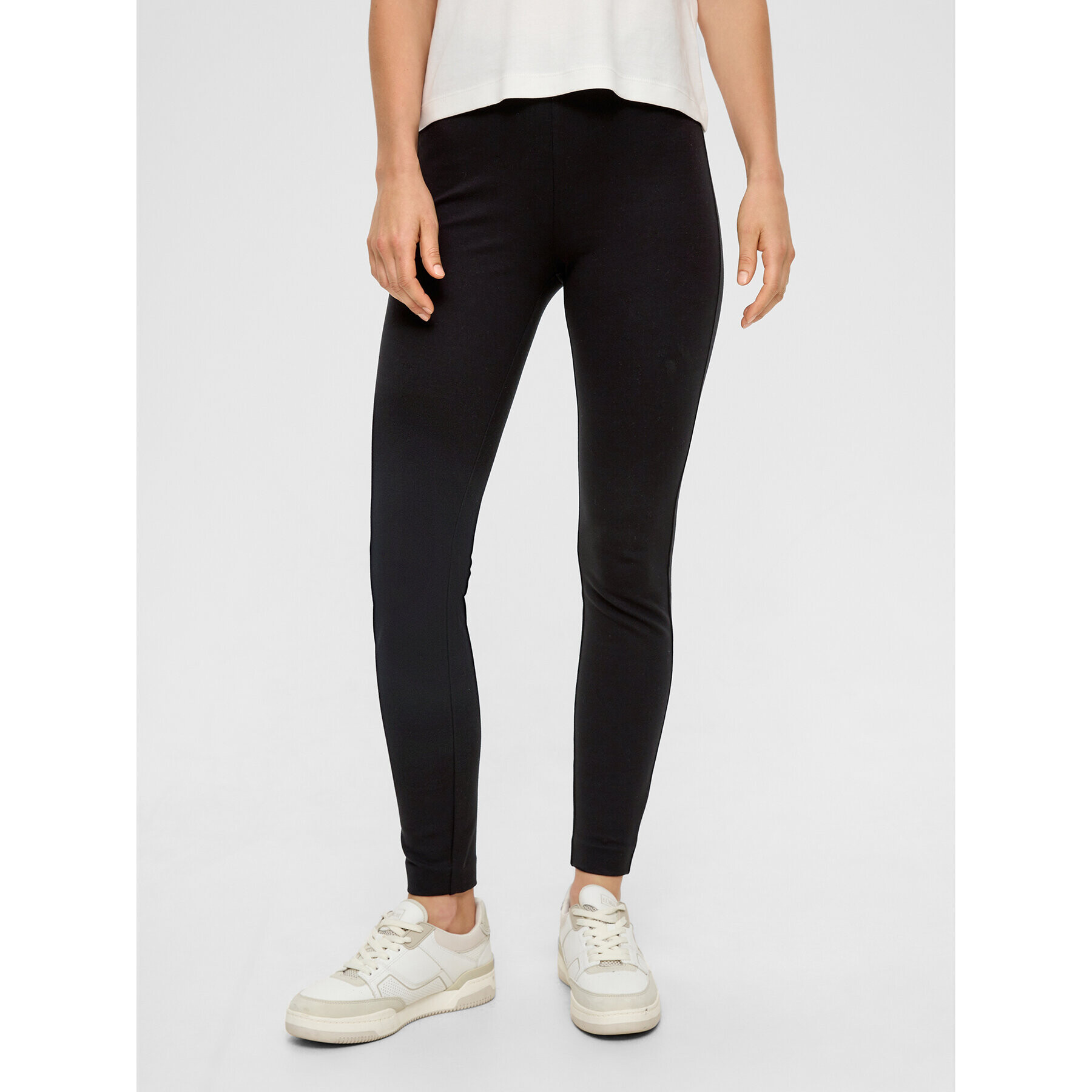 s.Oliver Клин 2133476 Черен Extra Slim Fit - Pepit.bg