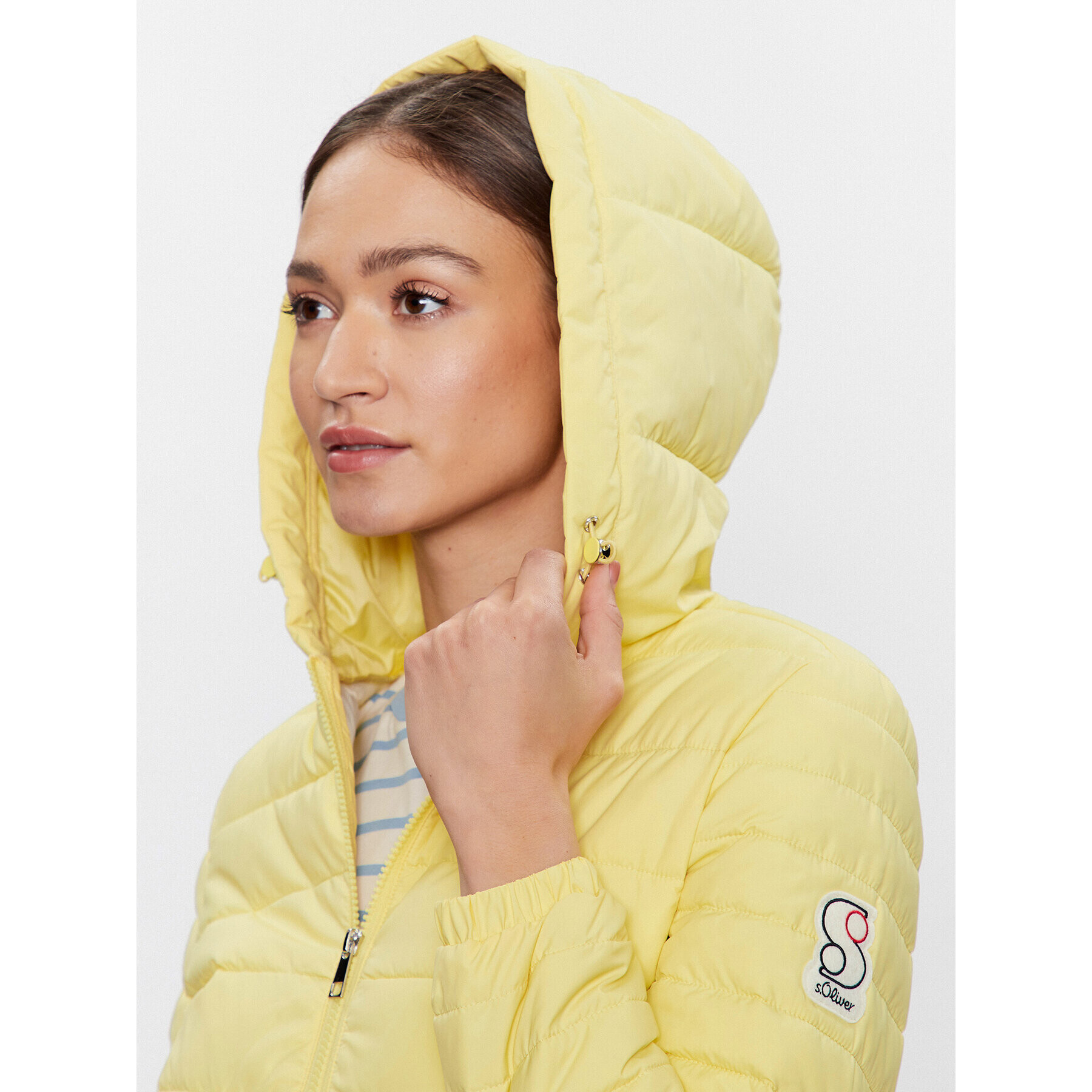 s.Oliver Пухено яке 2124637 Жълт Regular Fit - Pepit.bg