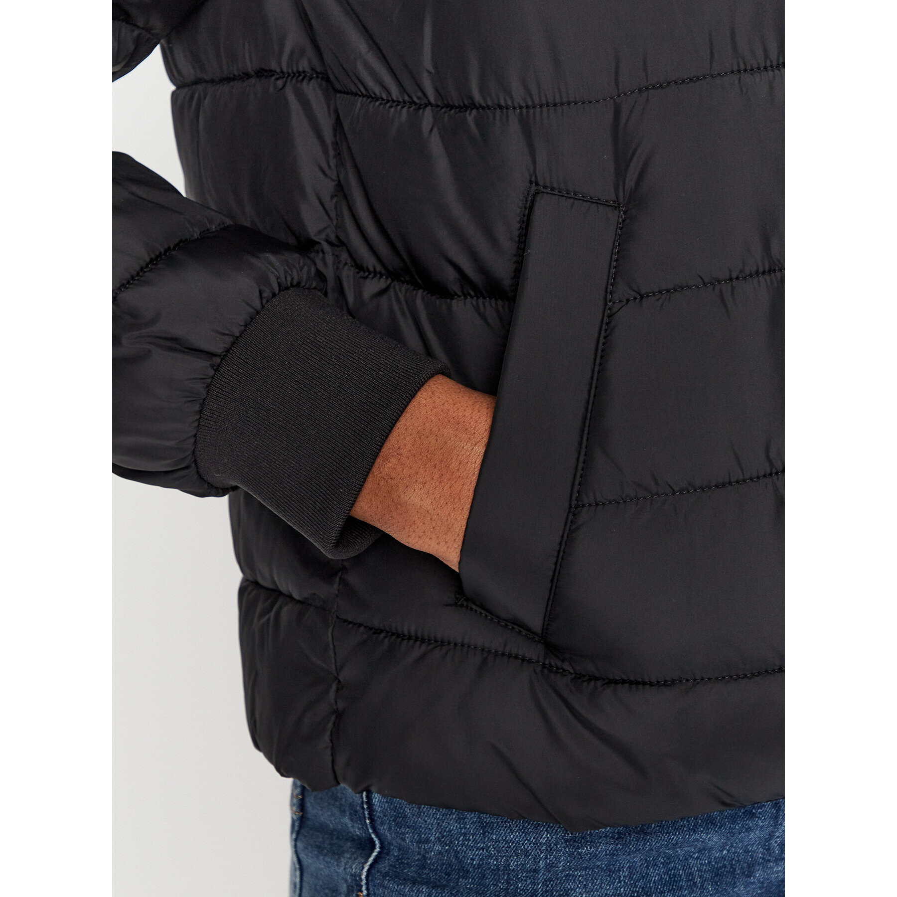s.Oliver Пухено яке 2133634 Черен Regular Fit - Pepit.bg