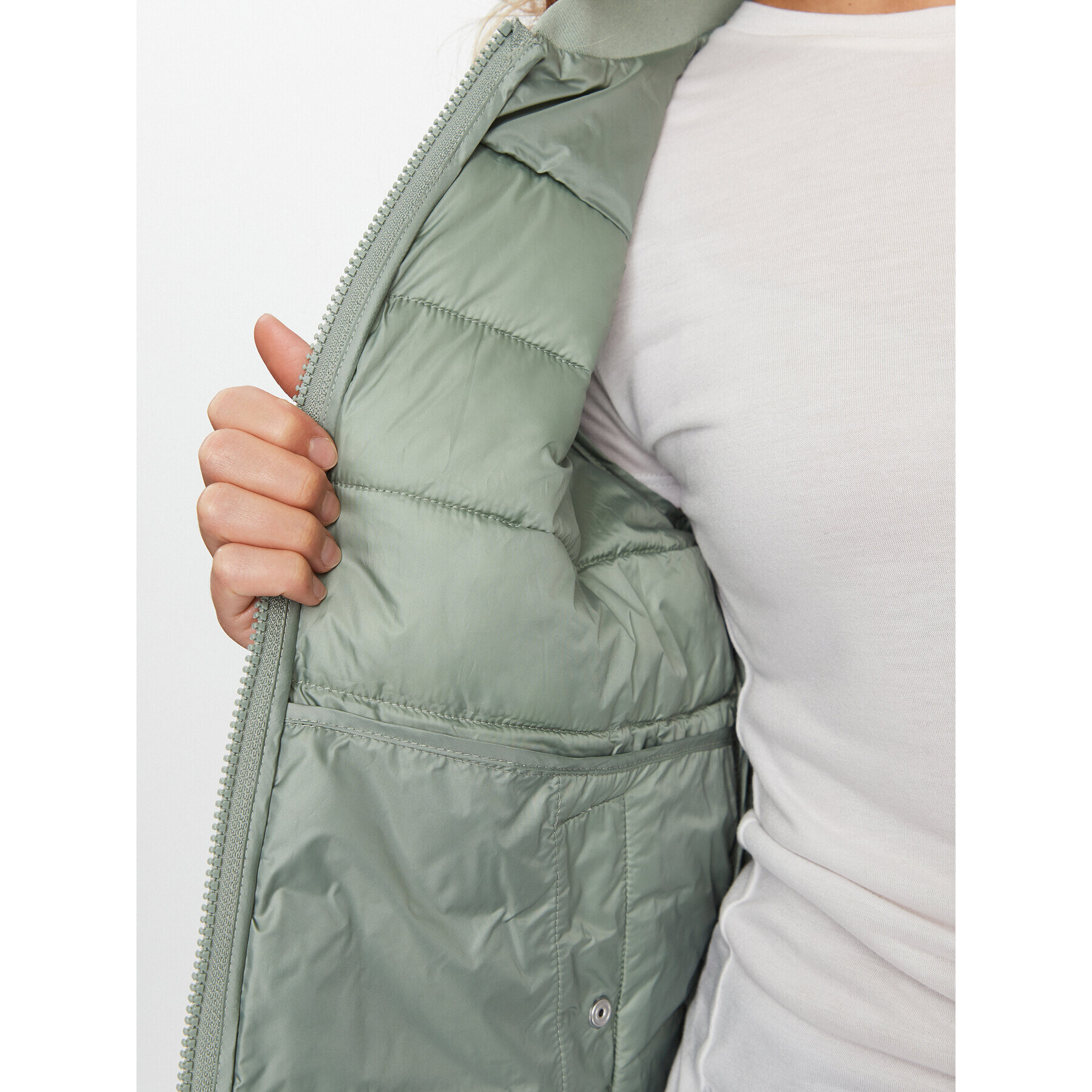s.Oliver Пухено яке 2133634 Зелен Regular Fit - Pepit.bg