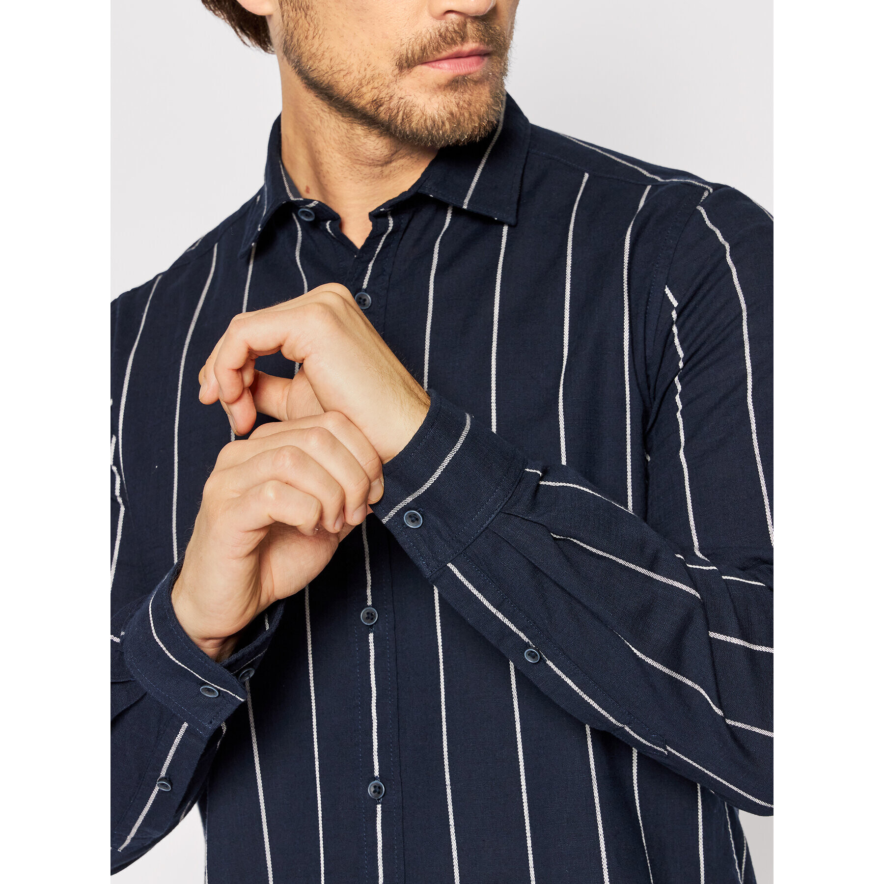 s.Oliver Риза 2113971 Тъмносин Slim Fit - Pepit.bg