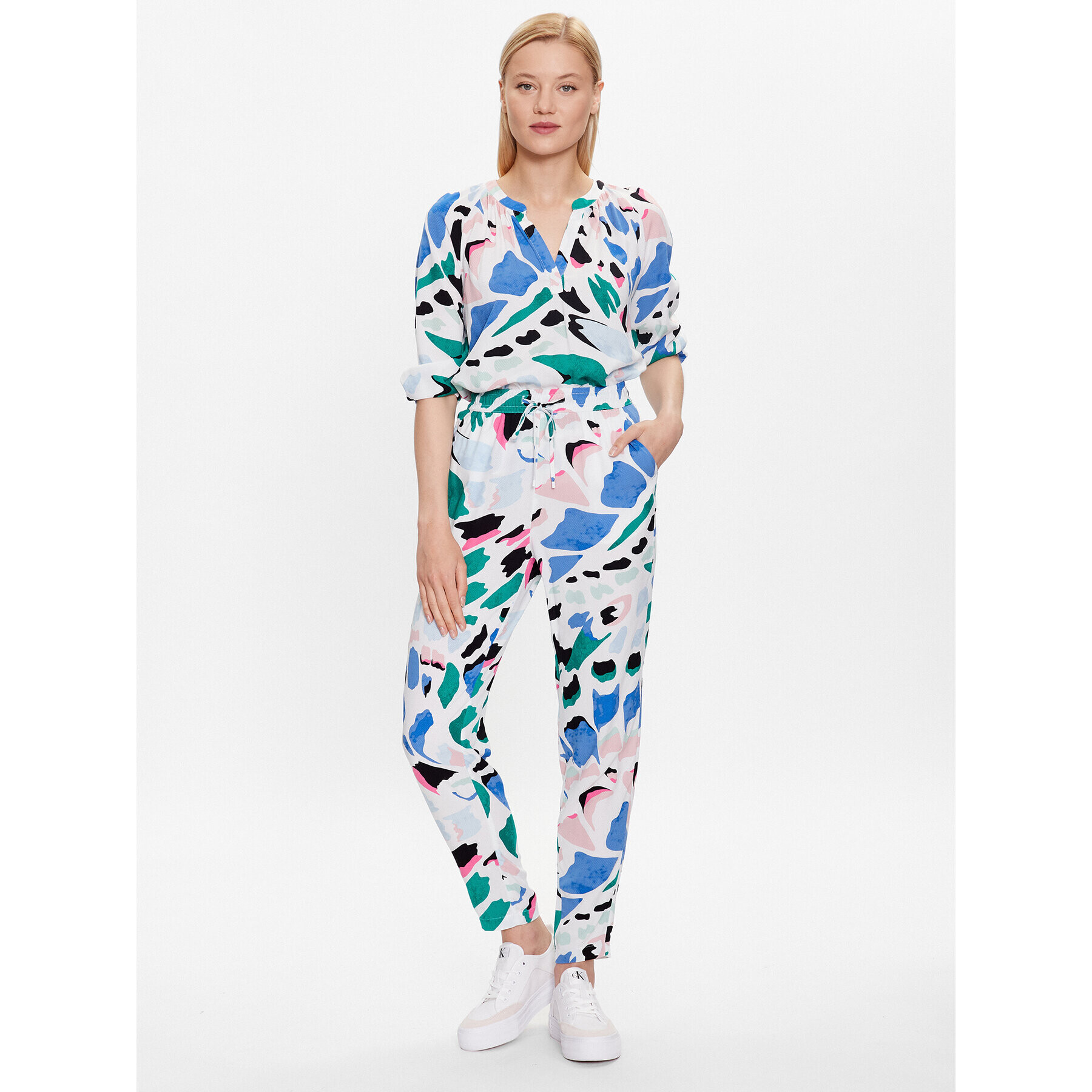 s.Oliver Текстилни панталони 2129721 Екрю Regular Fit - Pepit.bg