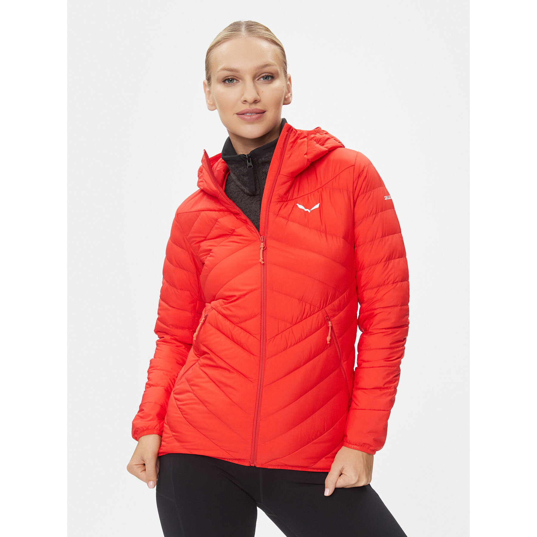 Salewa Пухено яке Brenta 27884 Червен Regular Fit - Pepit.bg