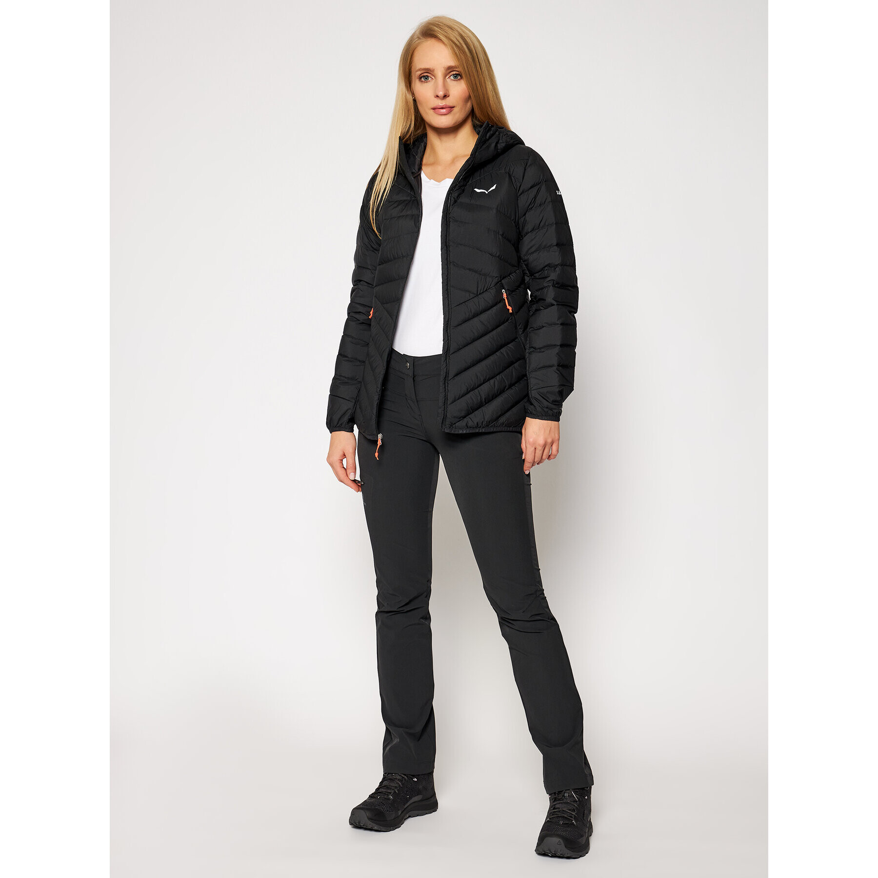 Salewa Пухено яке W Brenda 27884 Черен Regular Fit - Pepit.bg