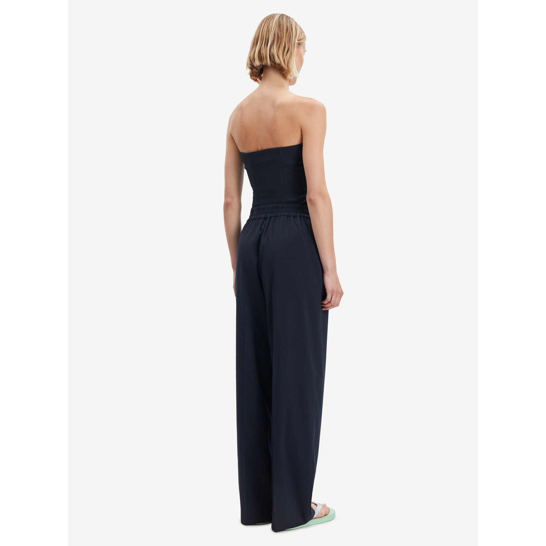 Samsøe Samsøe Текстилни панталони Julia F23100048 Черен Regular Fit - Pepit.bg