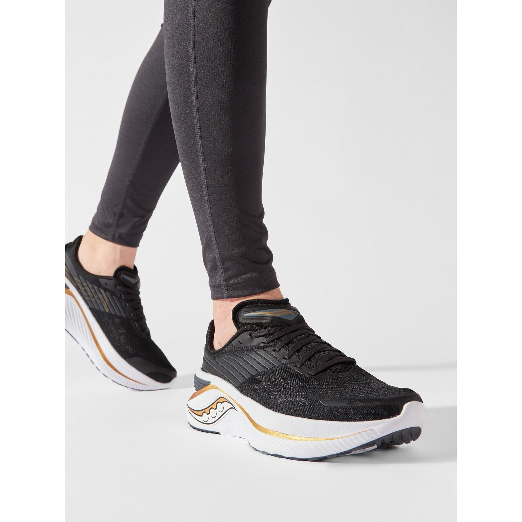 Saucony Обувки Endorphin Shift 3 S20813-10 Черен - Pepit.bg