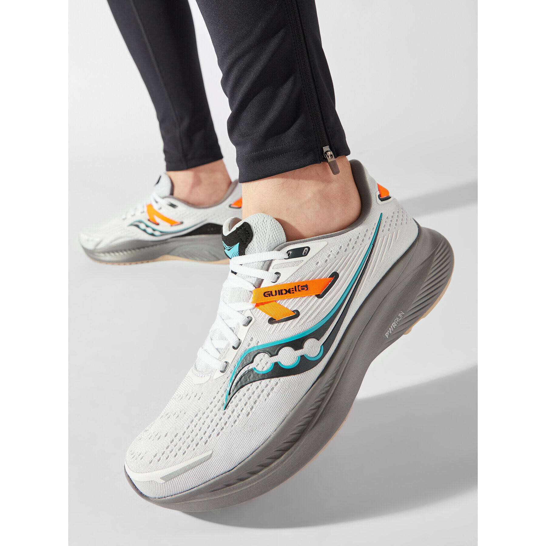 Saucony Обувки Guide 16 S20810 Бял - Pepit.bg