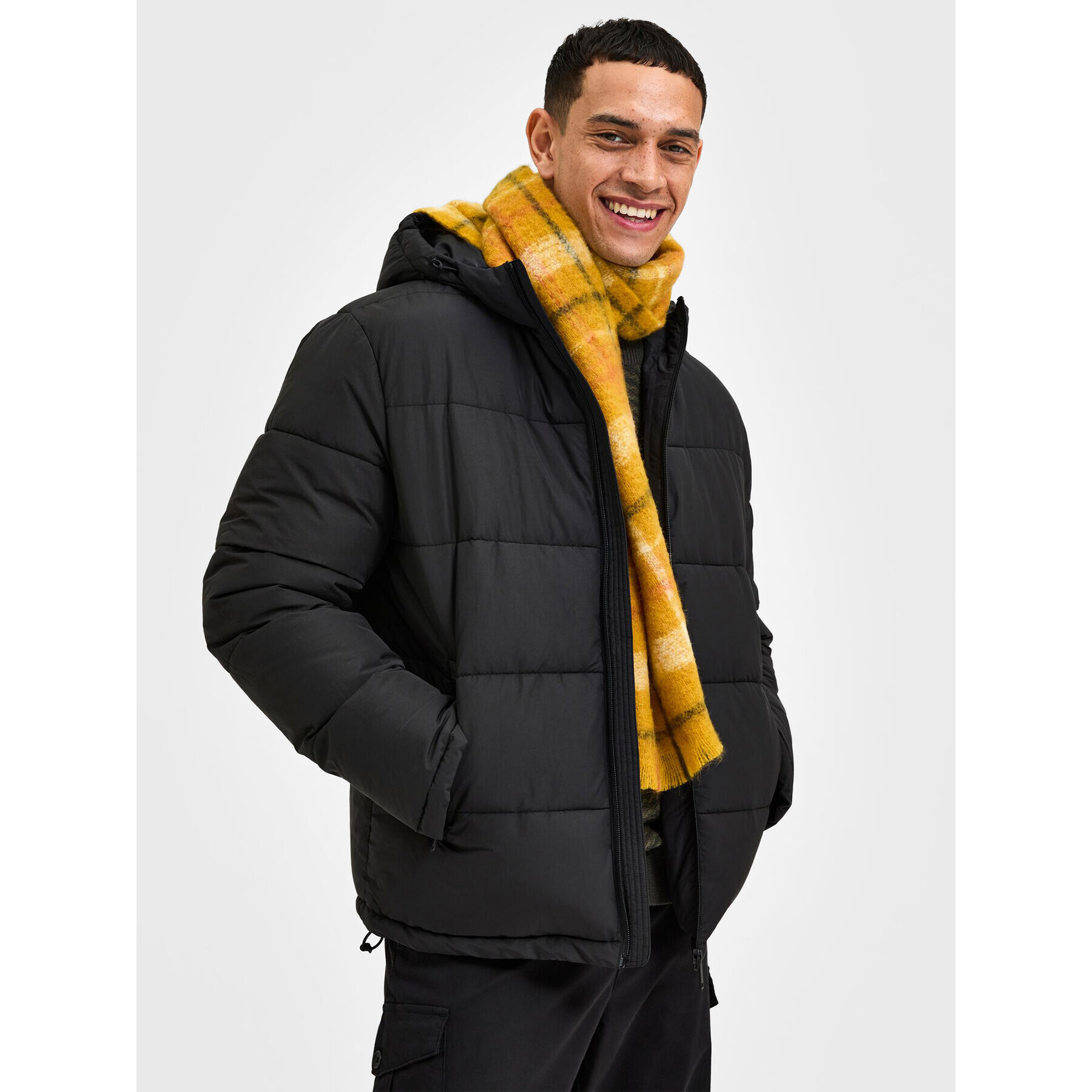 Selected Homme Пухено яке Harry 16084886 Черен Regular Fit - Pepit.bg