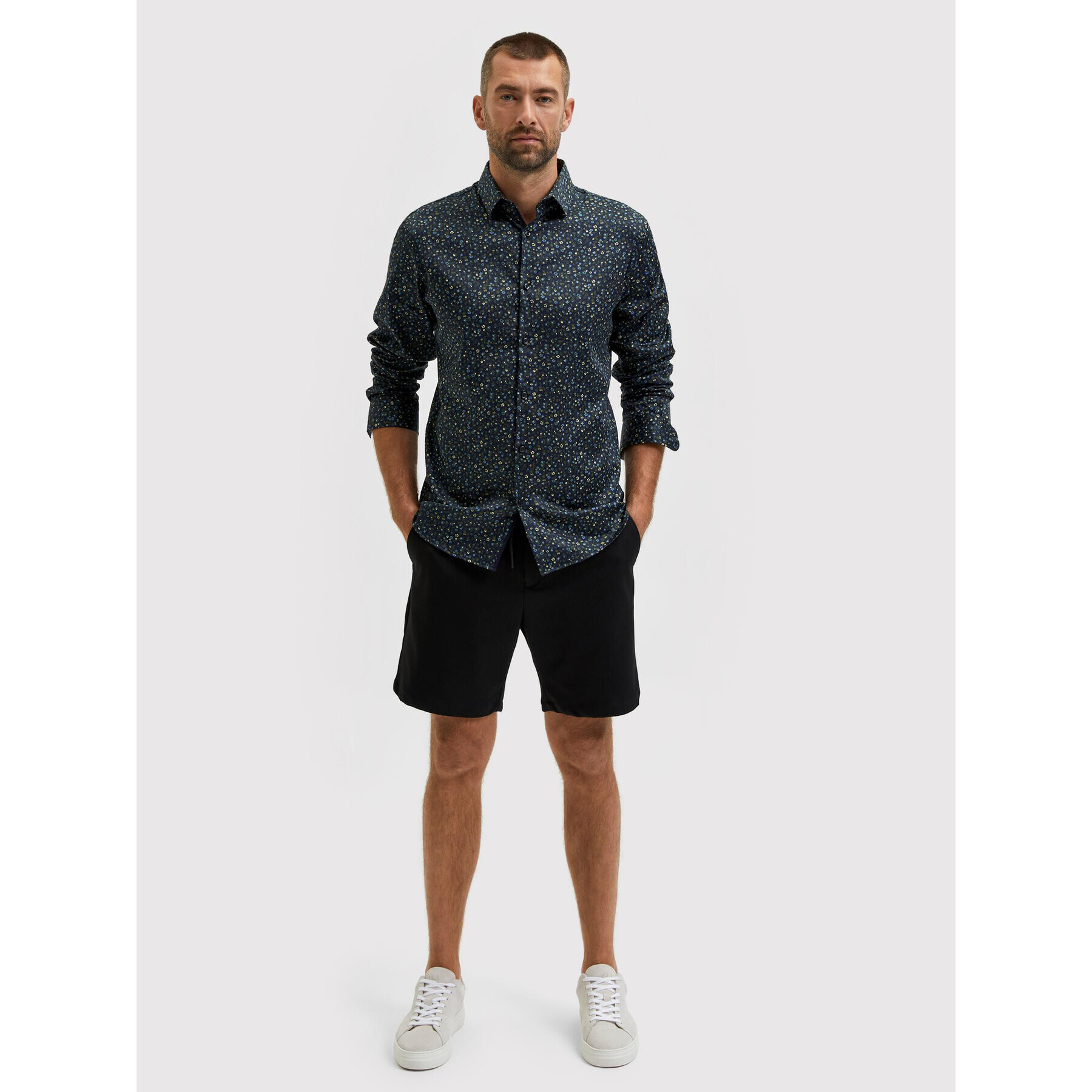 Selected Homme Шорти от плат Jake 16082873 Черен Relaxed Fit - Pepit.bg