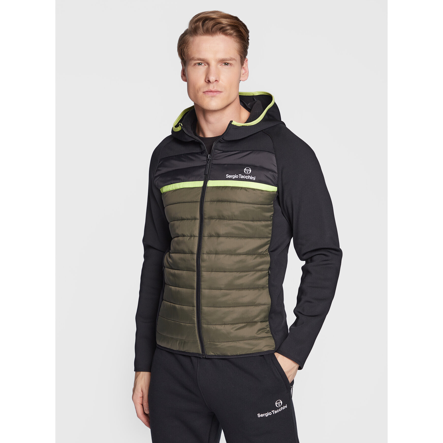 Sergio Tacchini Преходно яке Nam 39324 Черен Regular Fit - Pepit.bg
