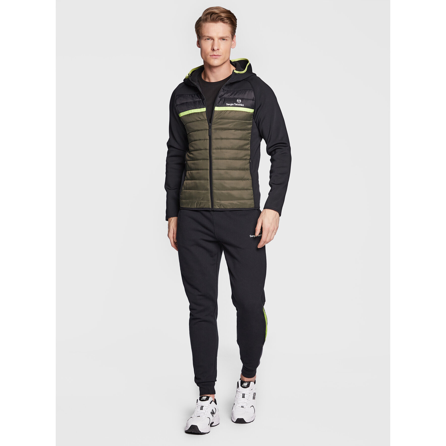 Sergio Tacchini Преходно яке Nam 39324 Черен Regular Fit - Pepit.bg