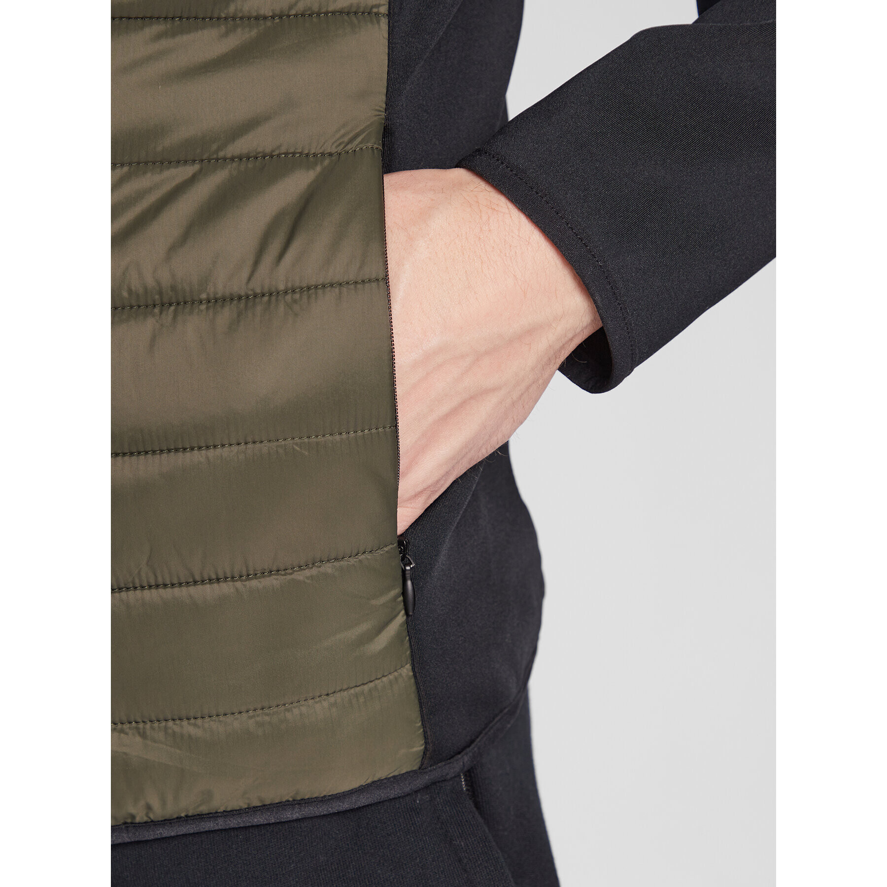 Sergio Tacchini Преходно яке Nam 39324 Черен Regular Fit - Pepit.bg