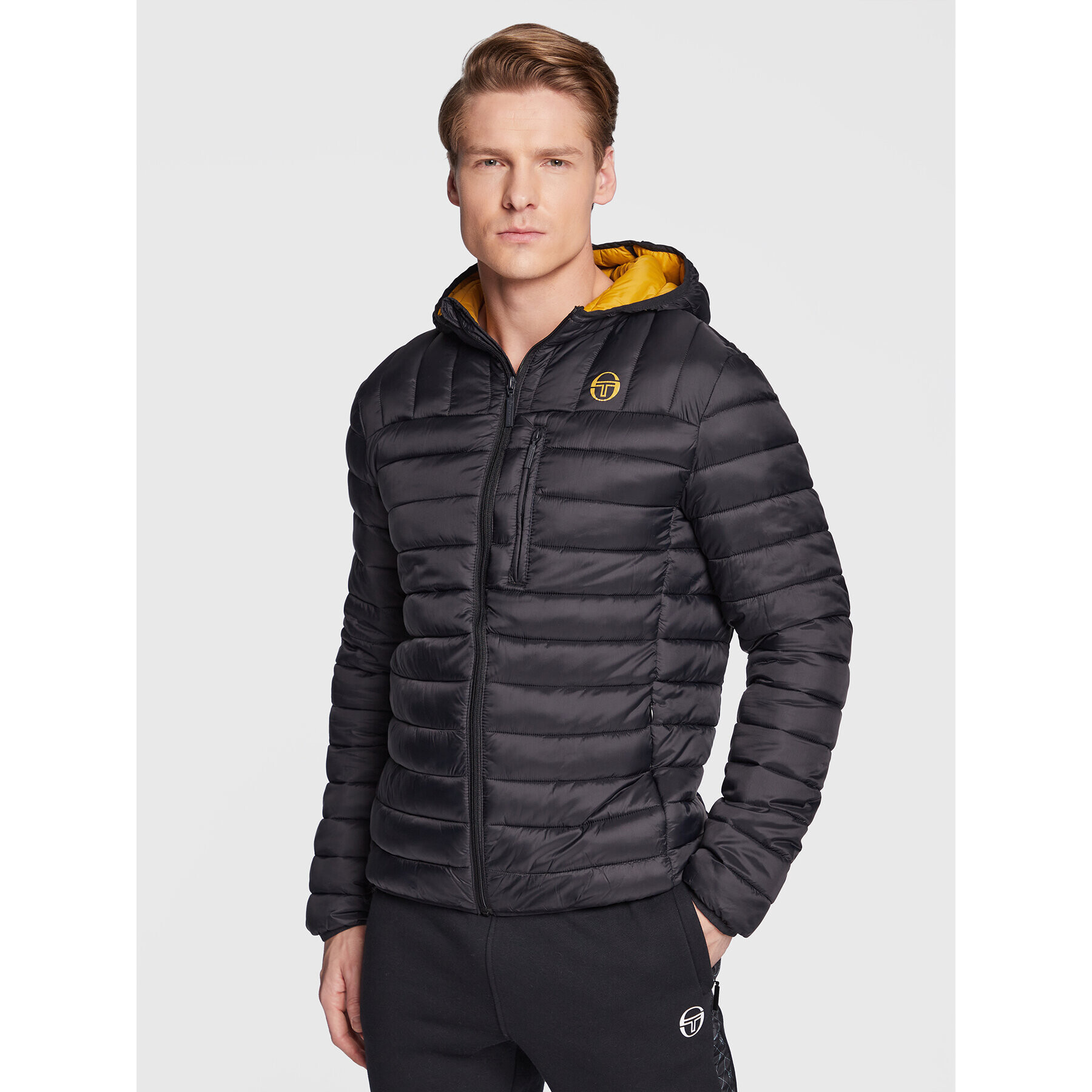 Sergio Tacchini Пухено яке Nessen 39658 Черен Regular Fit - Pepit.bg