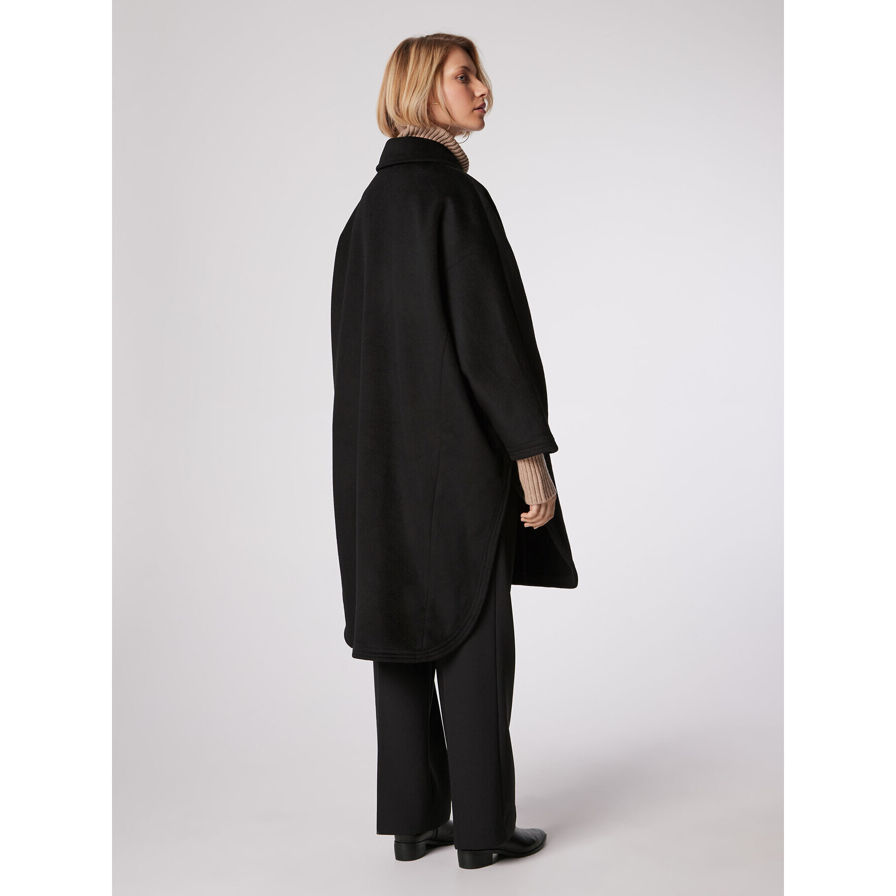 Simple Преходно палто PLD505-01 Черен Oversize - Pepit.bg