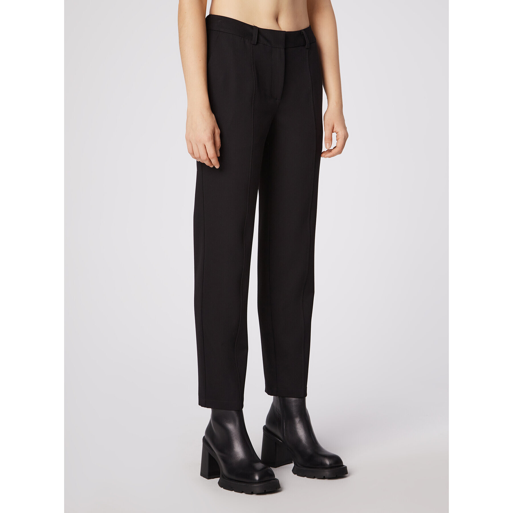 Simple Текстилни панталони SPD506-02 Черен Slim Fit - Pepit.bg