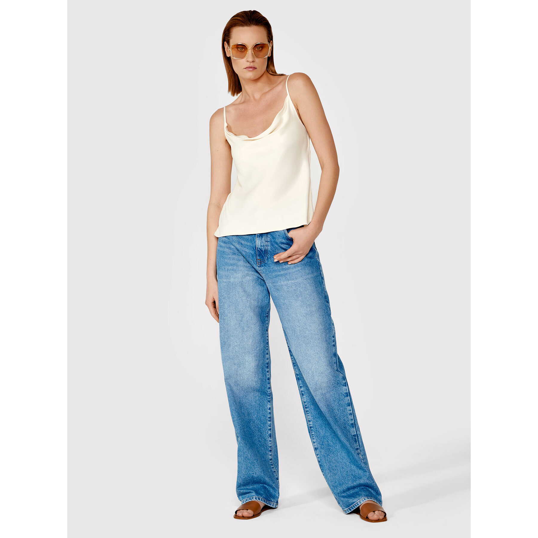 Simple топ TPD045 Бежов Regular Fit - Pepit.bg
