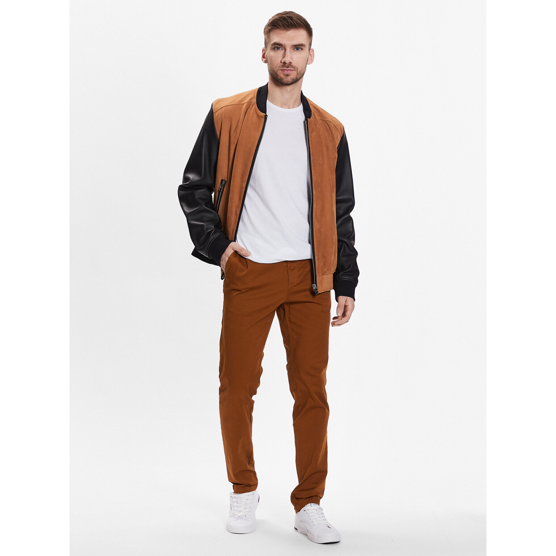 Sisley Чино панталони 4AIHSF021 Кафяв Slim Fit - Pepit.bg