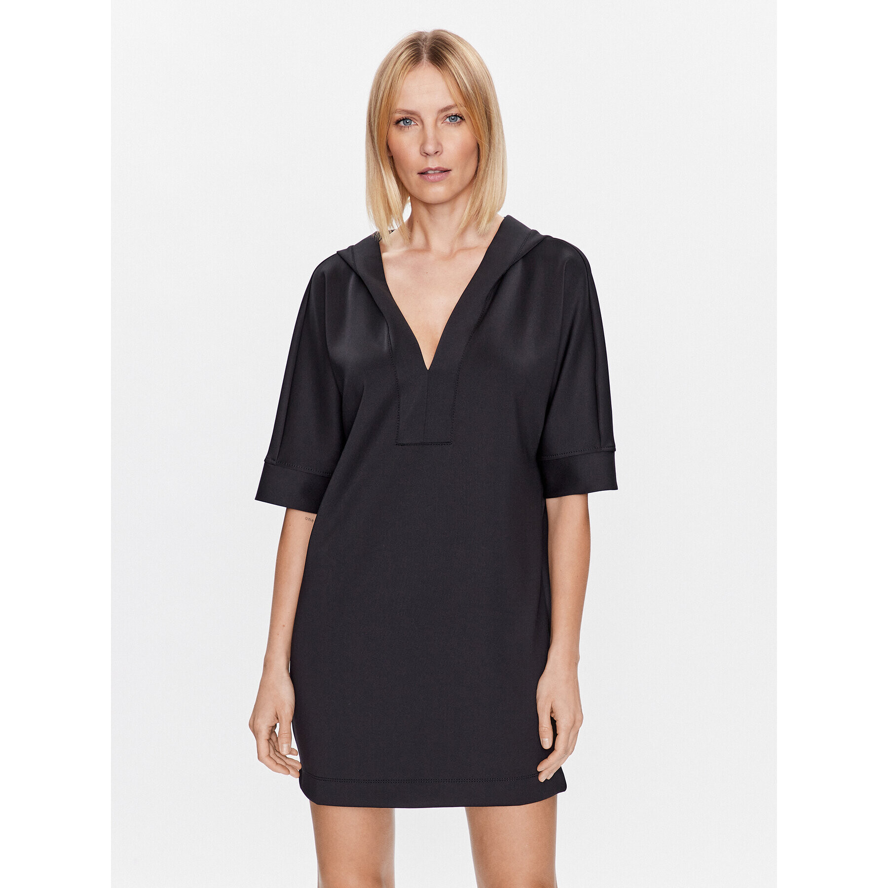 Sisley Ежедневна рокля 41HGLV037 Черен Relaxed Fit - Pepit.bg