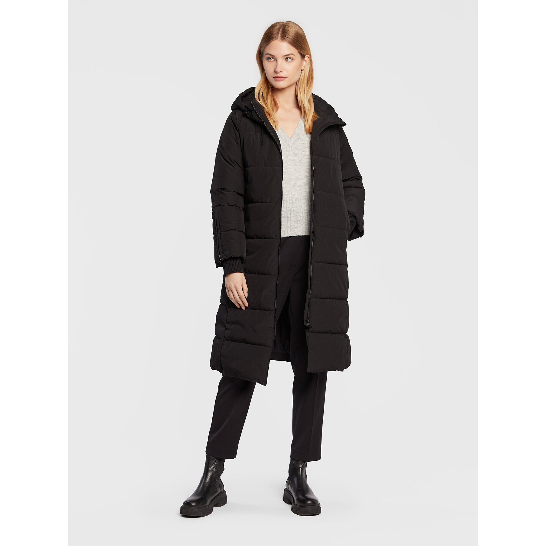 Sisley Пухено яке 24PWLN012 Черен Regular Fit - Pepit.bg
