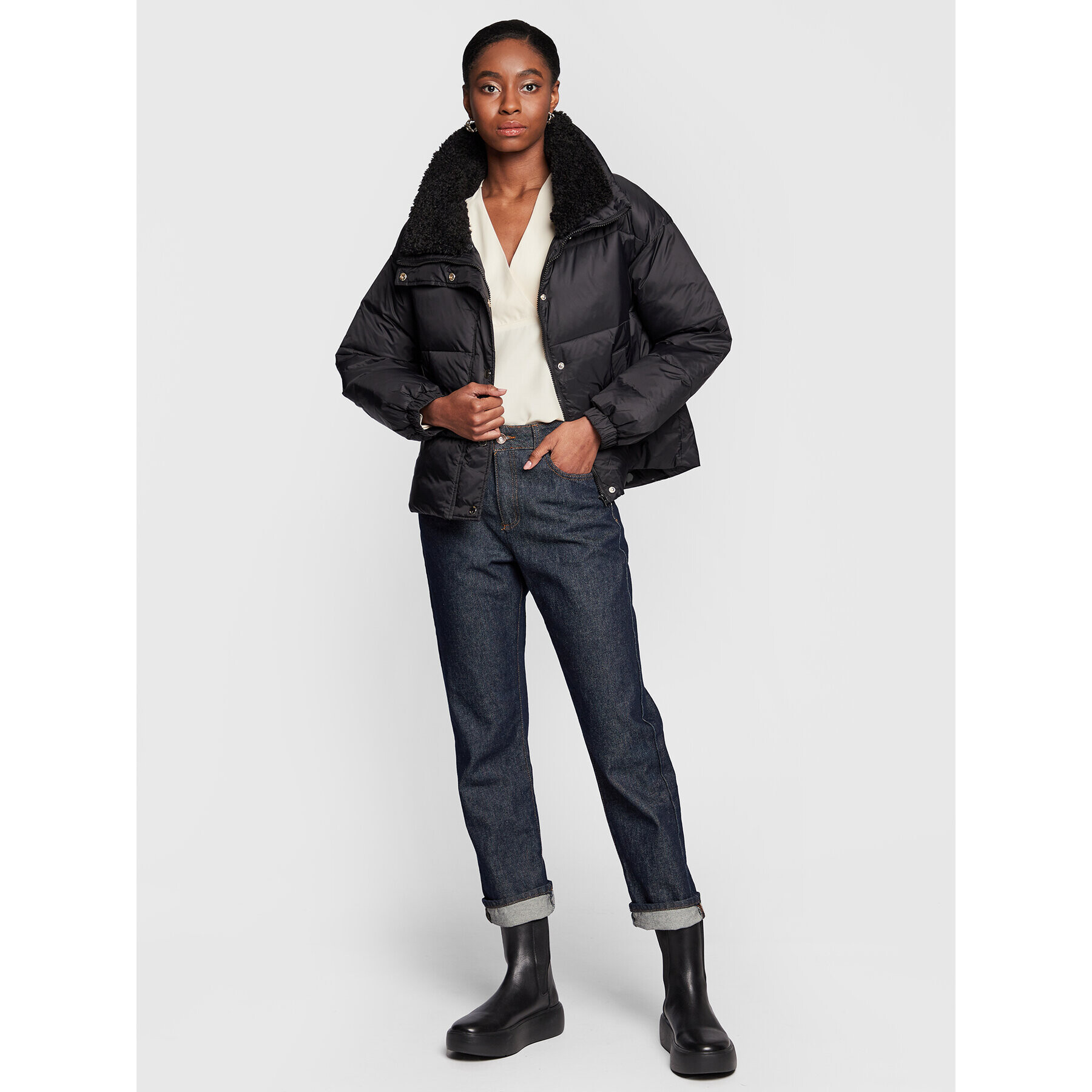 Sisley Пухено яке 2BA2LN01J Черен Oversize - Pepit.bg