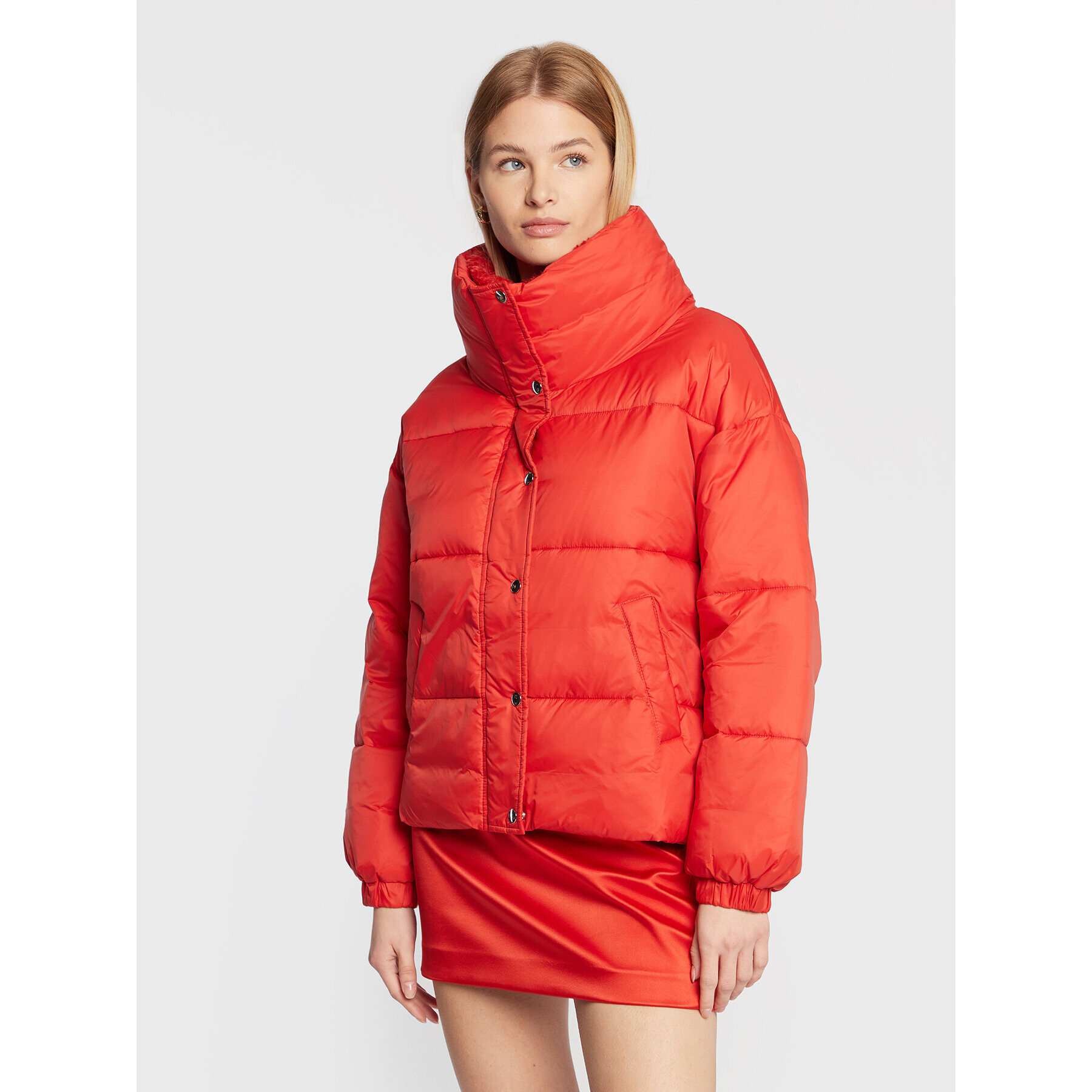 Sisley Пухено яке 2BA2LN01J Червен Oversize - Pepit.bg