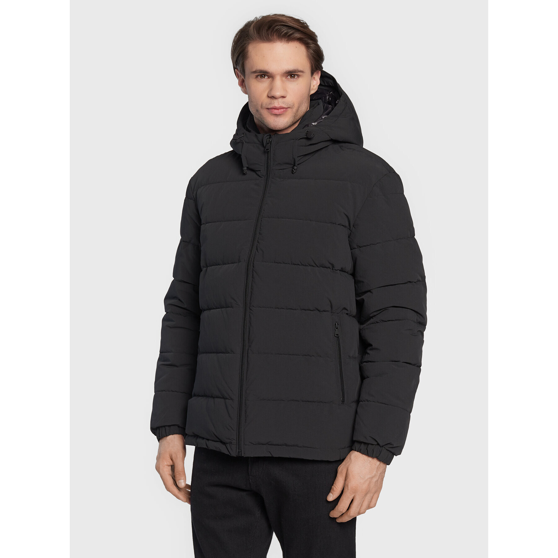 Sisley Пухено яке 2NBWSN014 Черен Regular Fit - Pepit.bg