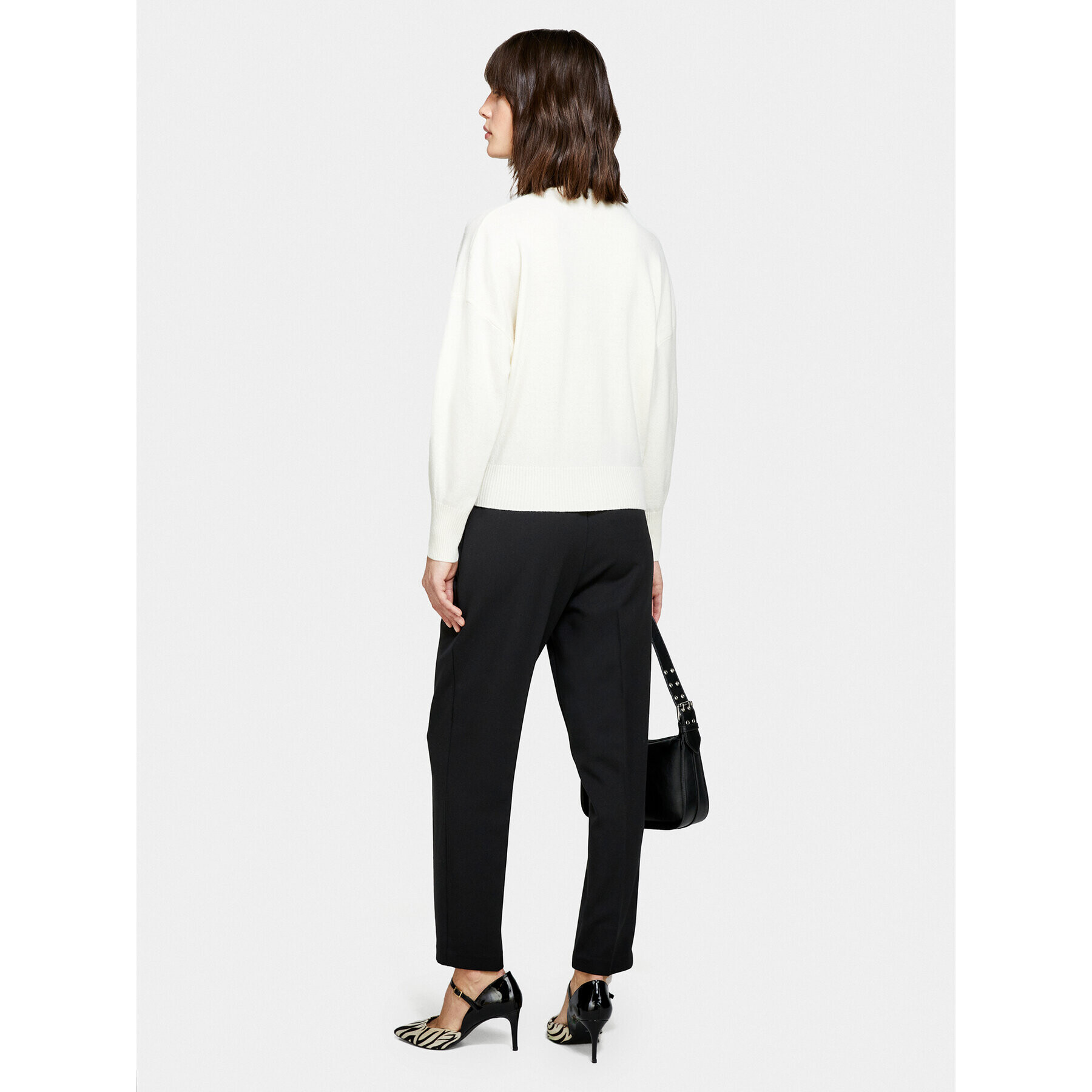 Sisley Пуловер 1044M400T Екрю Regular Fit - Pepit.bg