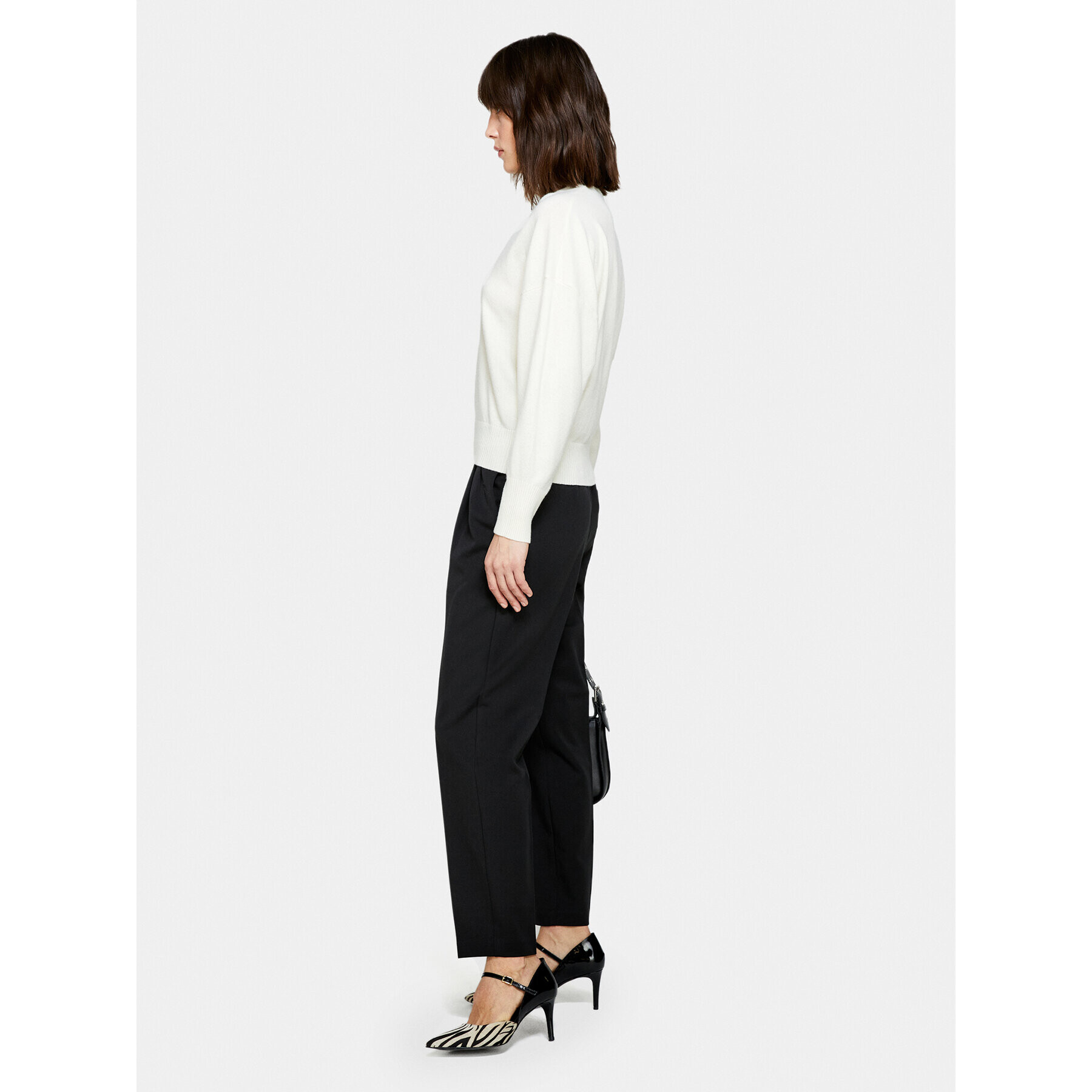 Sisley Пуловер 1044M400T Екрю Regular Fit - Pepit.bg