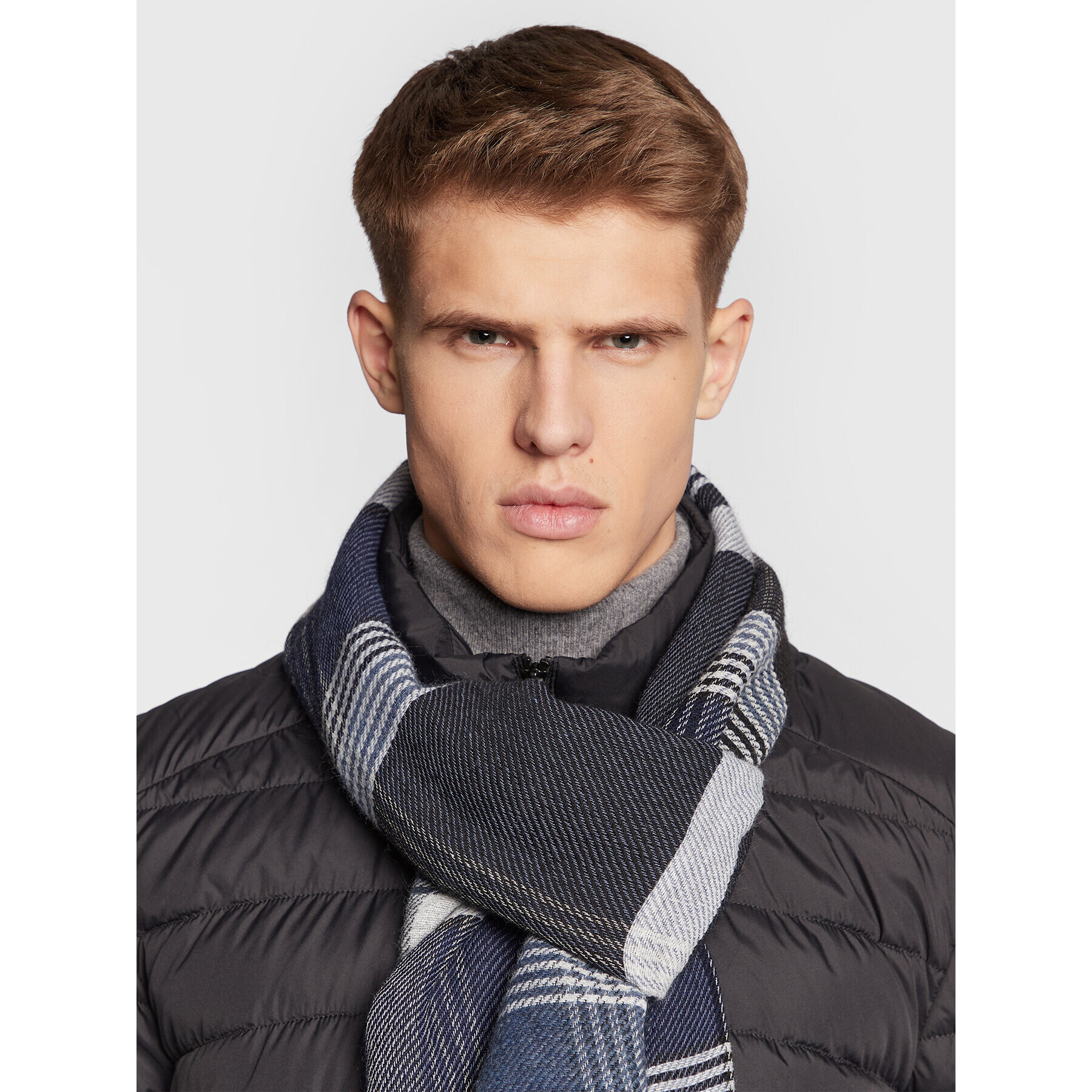 Sisley Шал 62TSSU009 Тъмносин - Pepit.bg