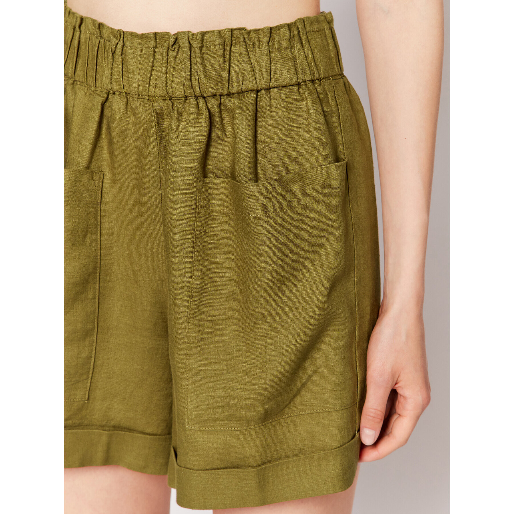 Sisley Шорти от плат 4AGHL900D Зелен Regular Fit - Pepit.bg