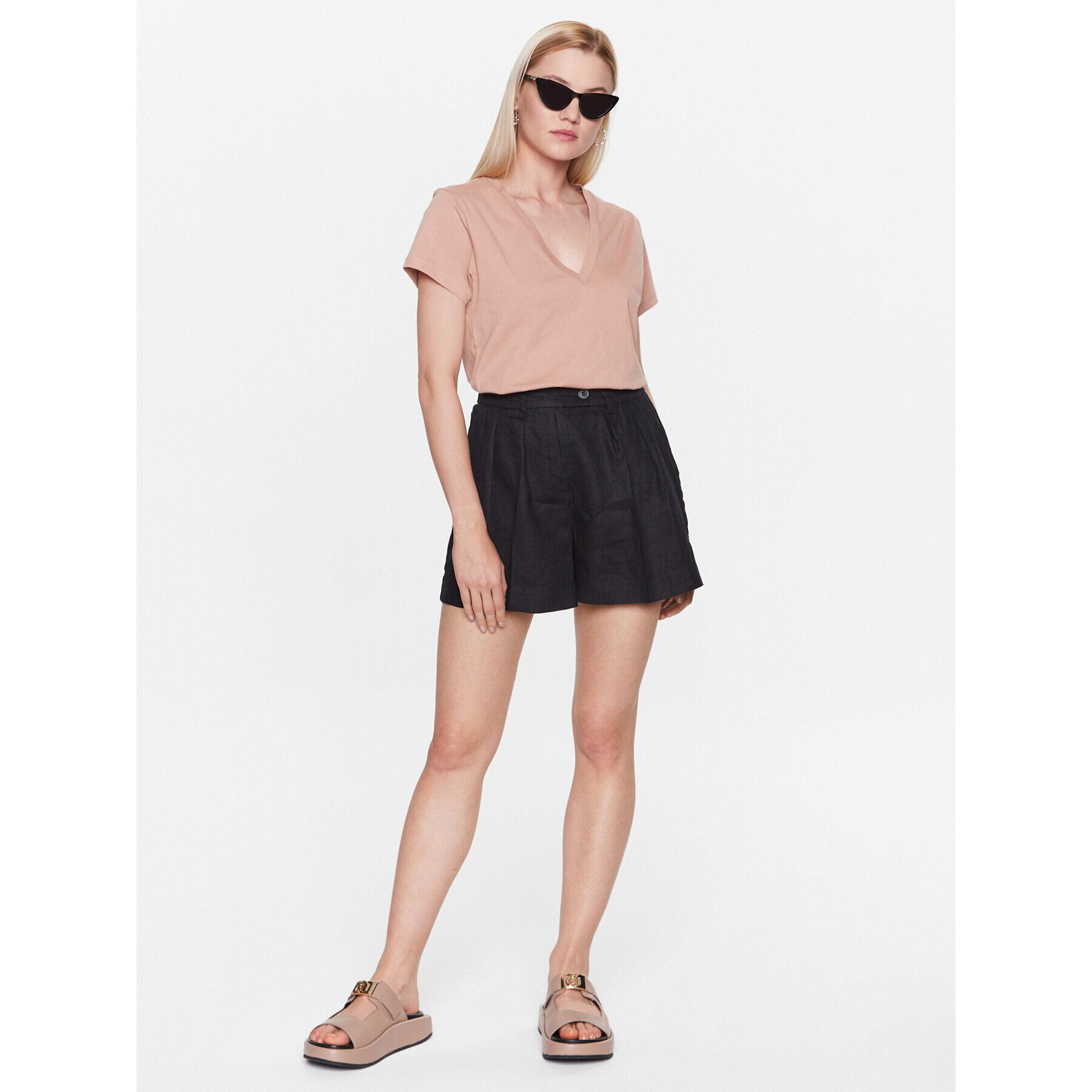 Sisley Шорти от плат 4AGHL900Q Черен Regular Fit - Pepit.bg