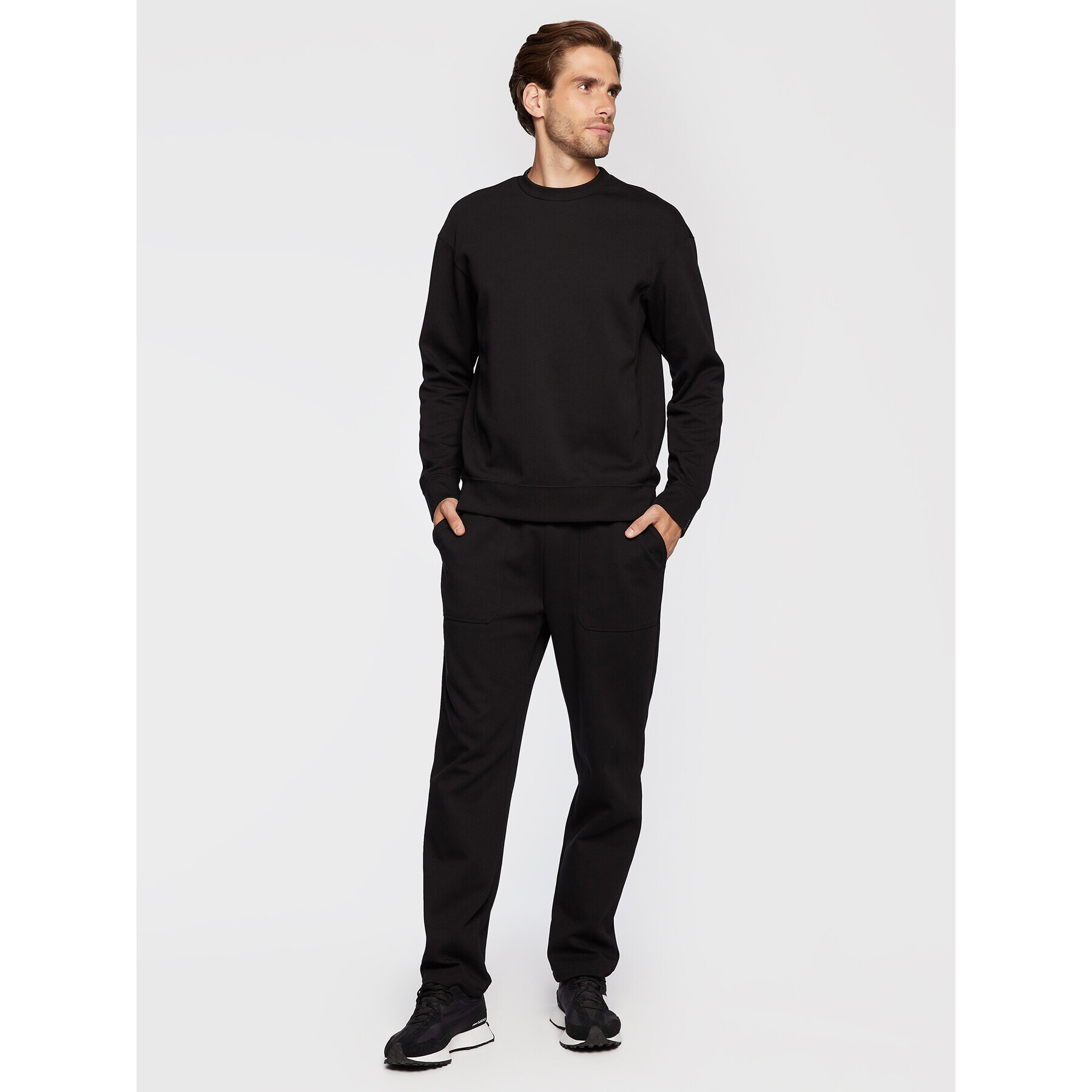 Sisley Суитшърт 322WS101L Черен Relaxed Fit - Pepit.bg