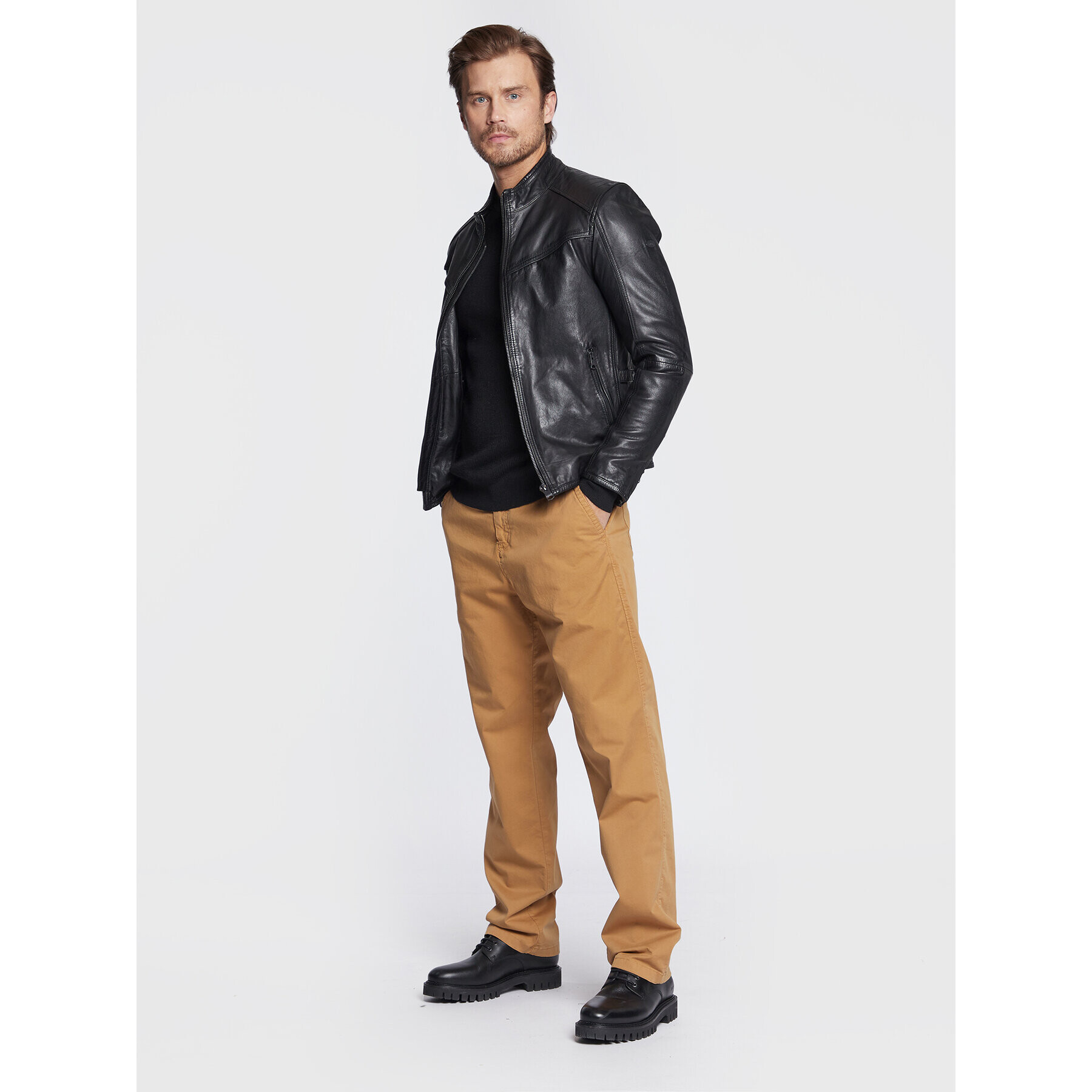 Sisley Текстилни панталони 486LSF01D Кафяв Relaxed Fit - Pepit.bg