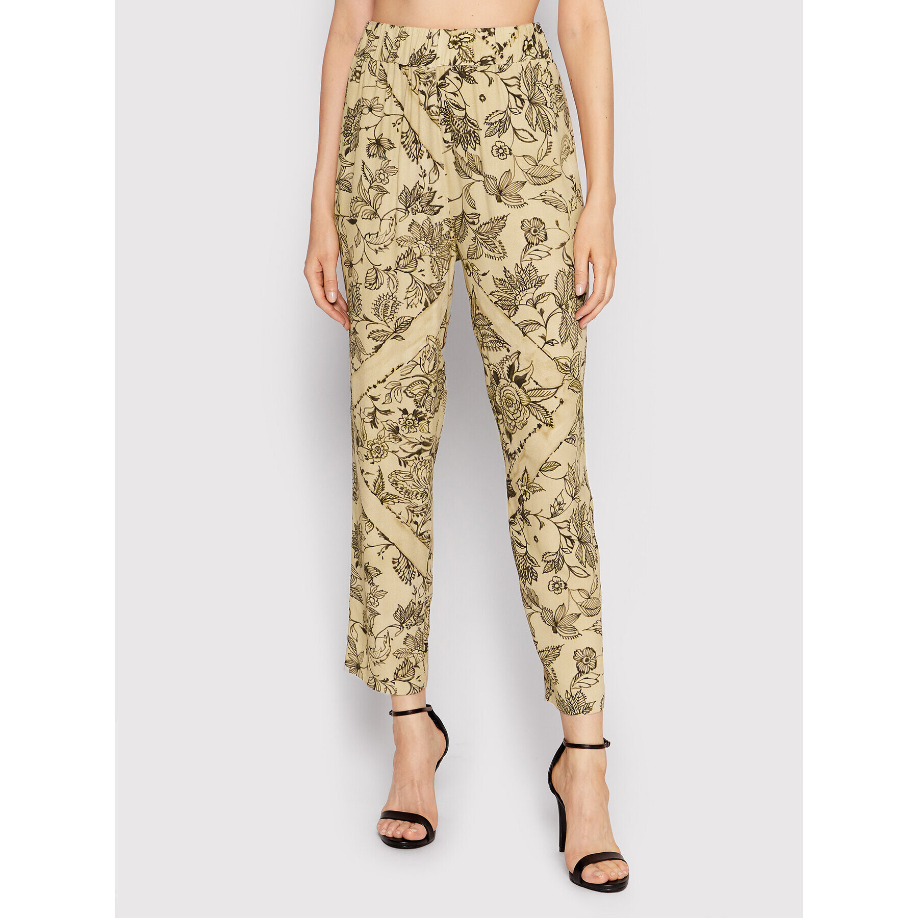Sisley Текстилни панталони 4PYXLF016 Бежов Regular Fit - Pepit.bg