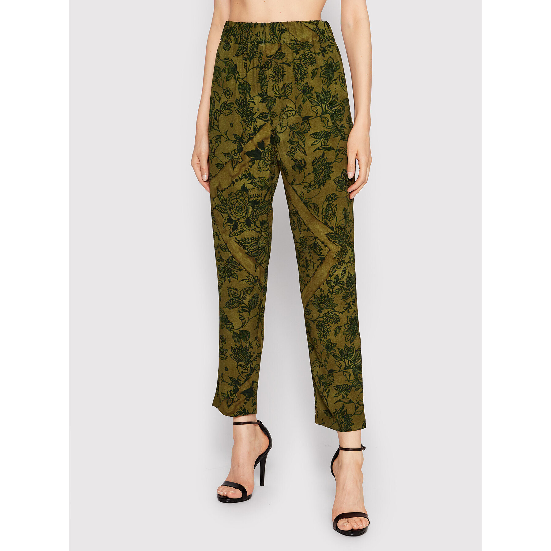Sisley Текстилни панталони 4PYXLF016 Зелен Regular Fit - Pepit.bg