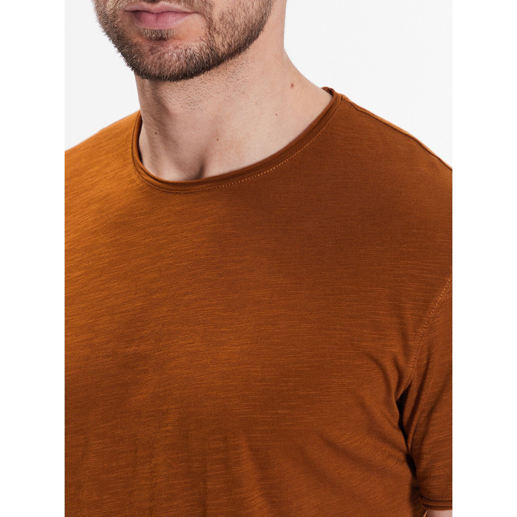 Sisley Тишърт 3YR7S101K Кафяв Slim Fit - Pepit.bg
