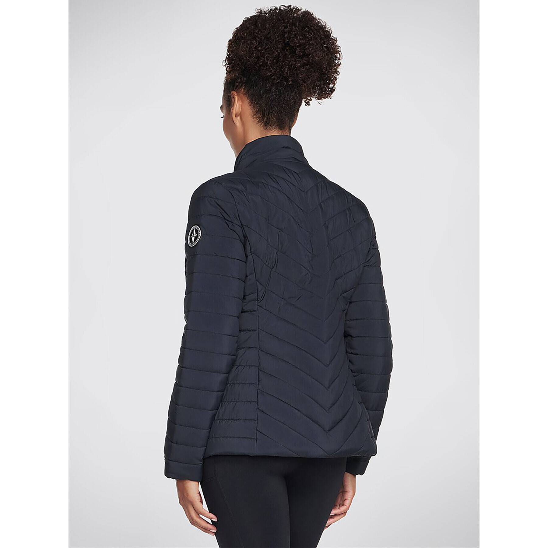 Skechers Анорак Goshield Everyday Jacket JA6 Черен Regular Fit - Pepit.bg