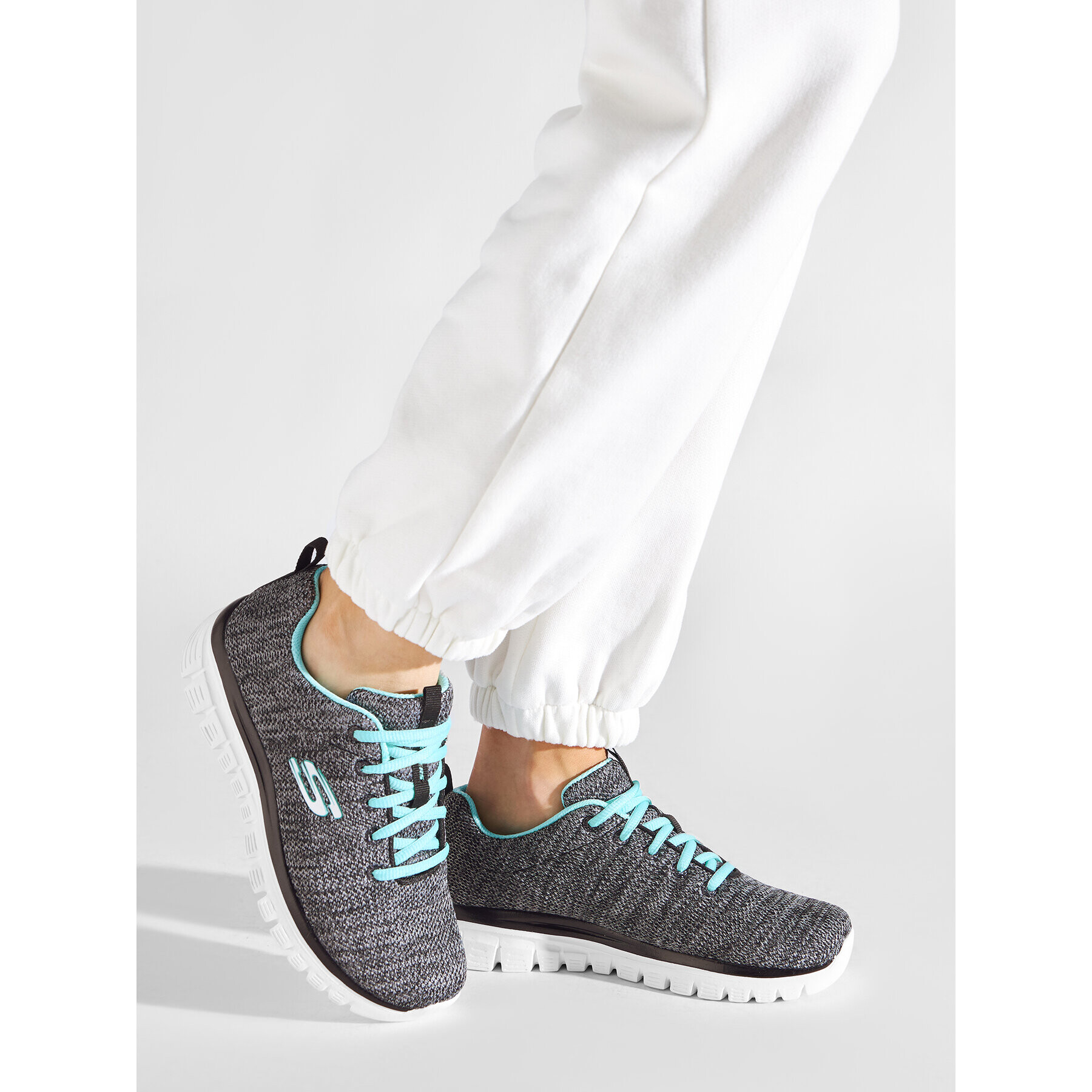 Skechers Обувки Twisted Fortune 12614/BKTQ Сив - Pepit.bg