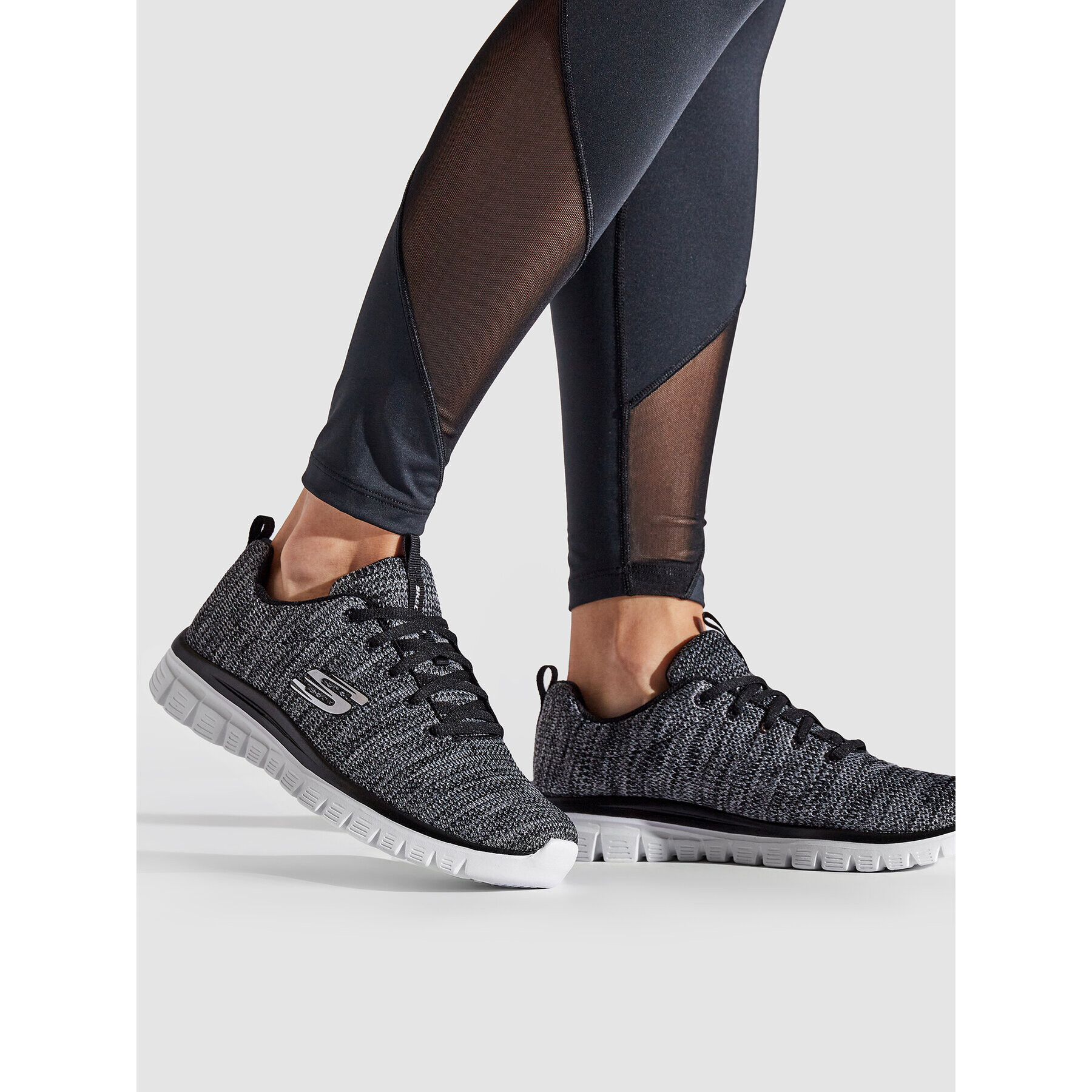 Skechers Обувки Twisted Fortune 12614/BKW Сив - Pepit.bg