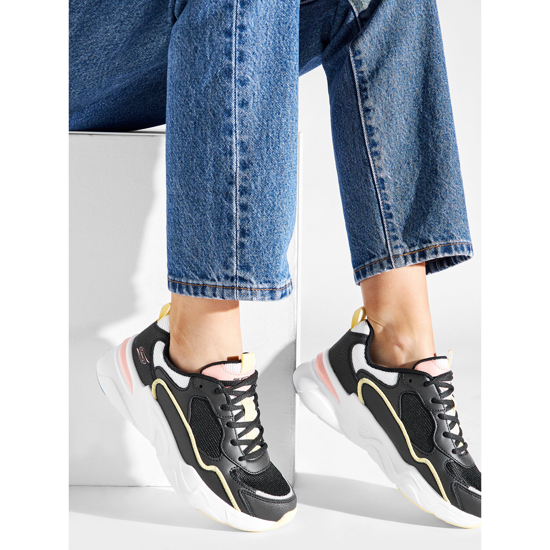 Skechers Сникърси BOBS Chill Zone 117041/BKMT Черен - Pepit.bg