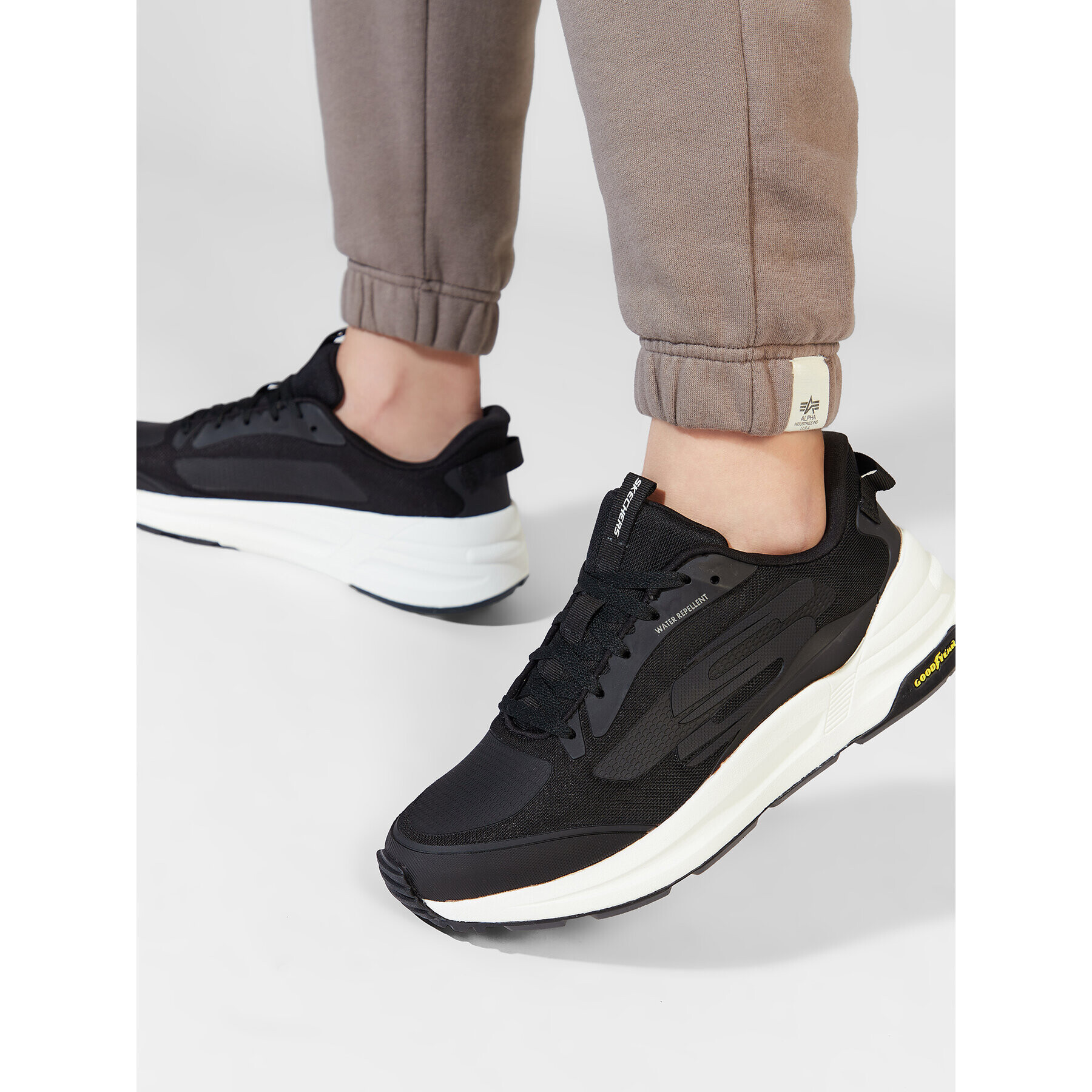 Skechers Сникърси Covert 237353/BKW Черен - Pepit.bg