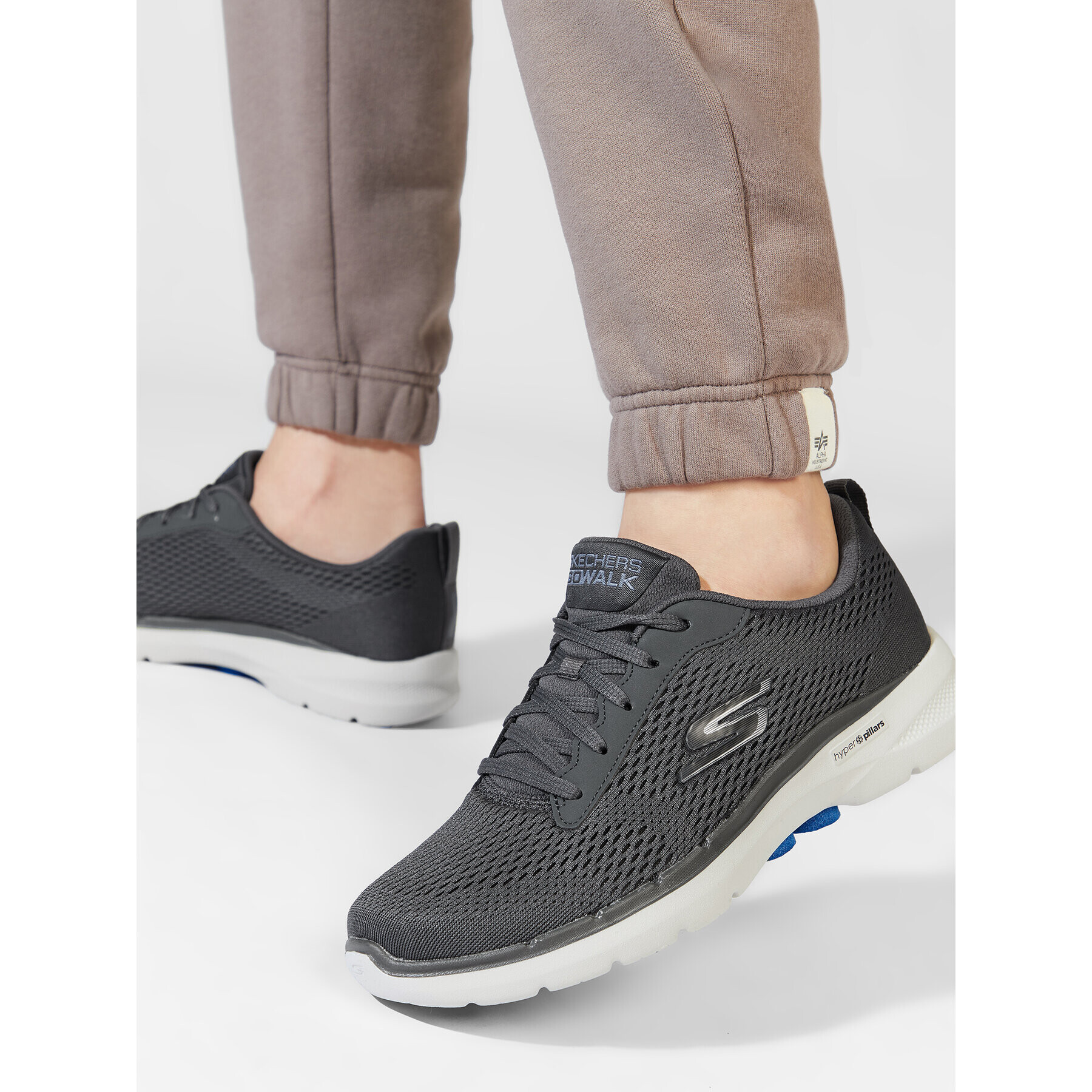Skechers Сникърси Go Walk 6 216209/CHAR Сив - Pepit.bg