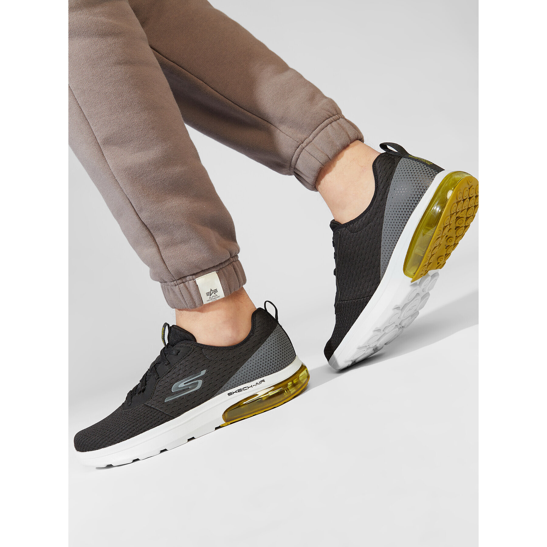 Skechers Сникърси Go Walk Air 2.0 216153/BKYL Черен - Pepit.bg