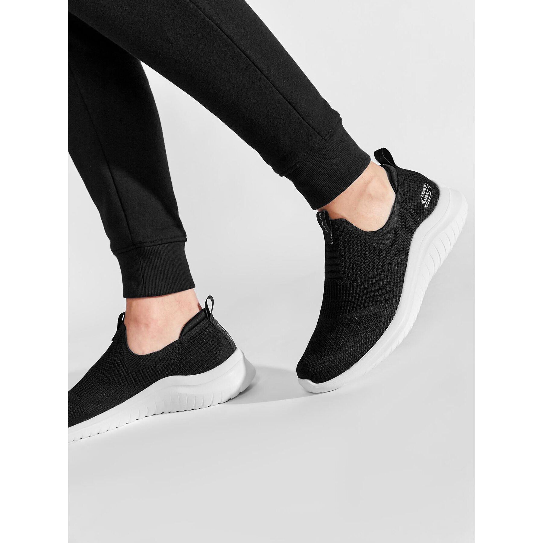 Skechers Сникърси Mirkon 232106/BKW Черен - Pepit.bg