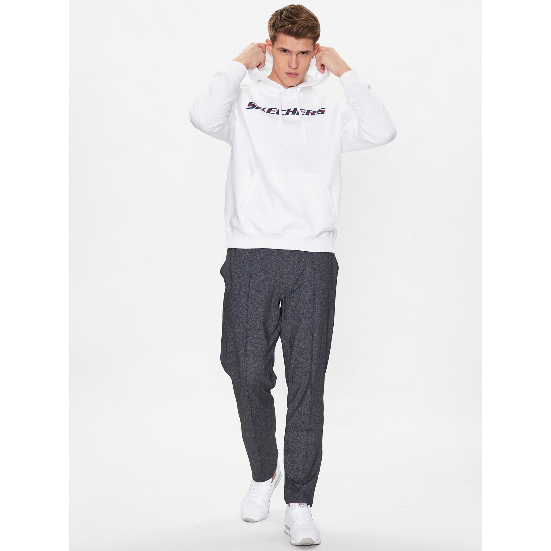 Skechers Суитшърт MHD81 Бял Regular Fit - Pepit.bg