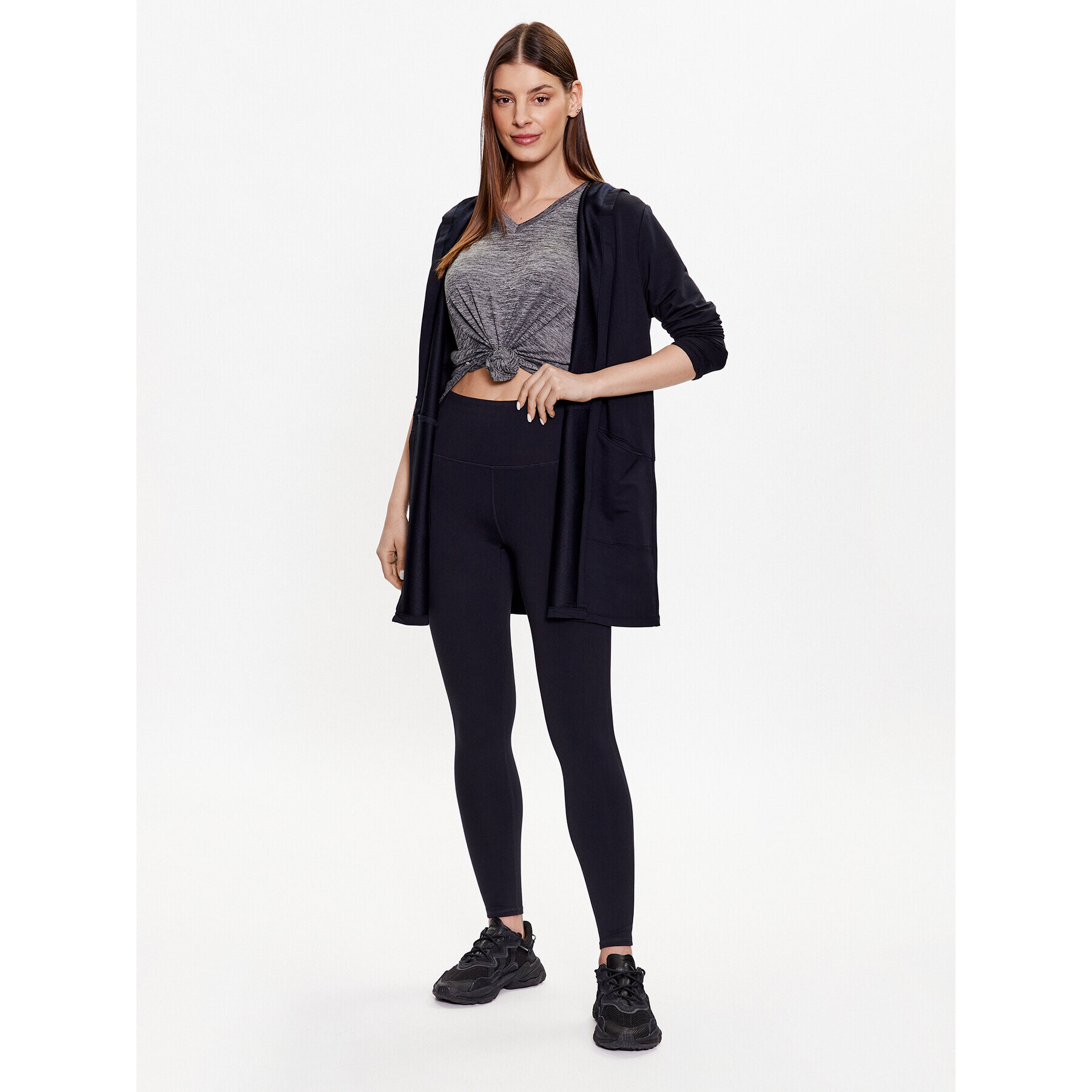 Skechers Суитшърт W03JA82 Черен Regular Fit - Pepit.bg