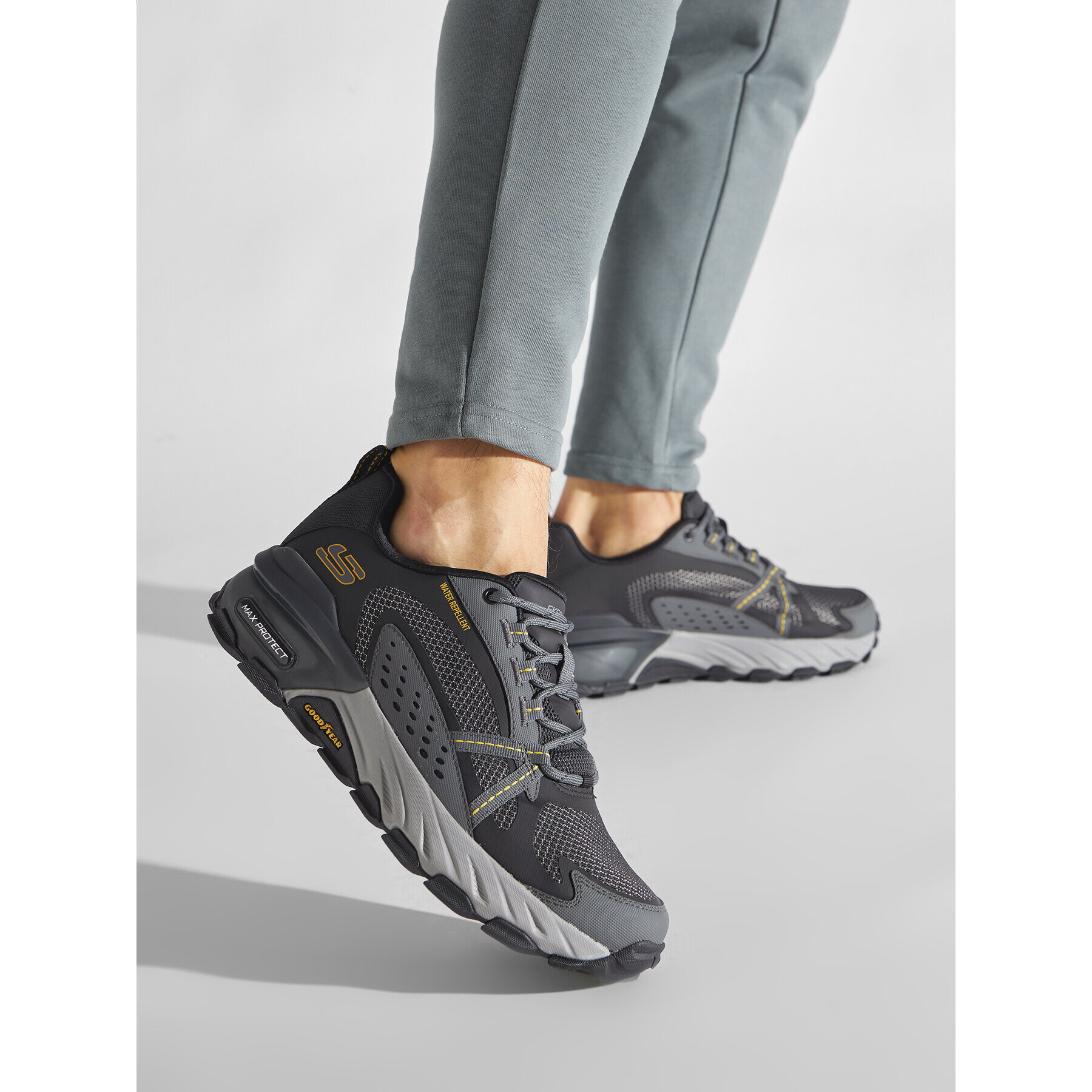 Skechers Туристически Max Protect 237303/BKCC Сив - Pepit.bg