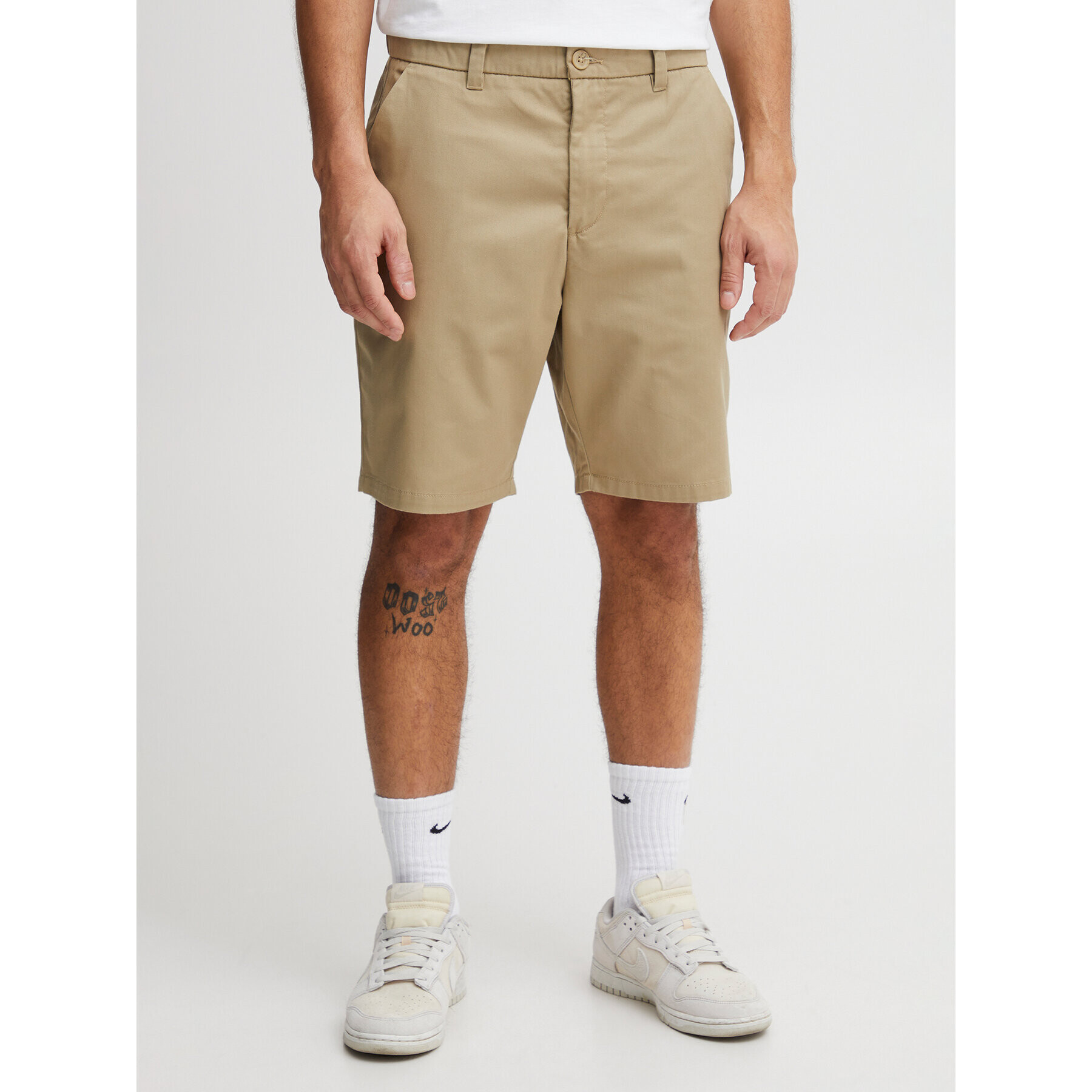Solid Шорти от плат 21107653 Бежов Straight Fit - Pepit.bg