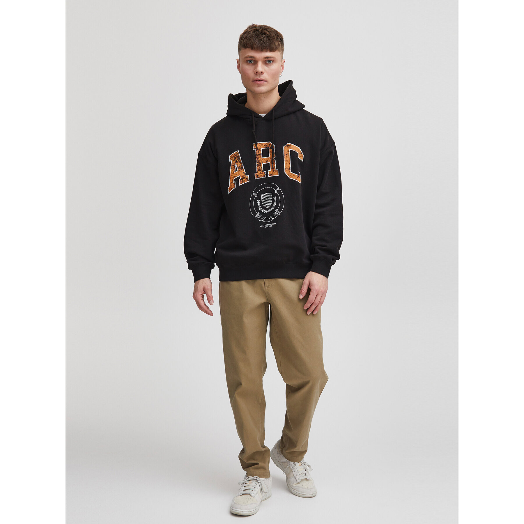 Solid Суитшърт 21107856 Черен Regular Fit - Pepit.bg