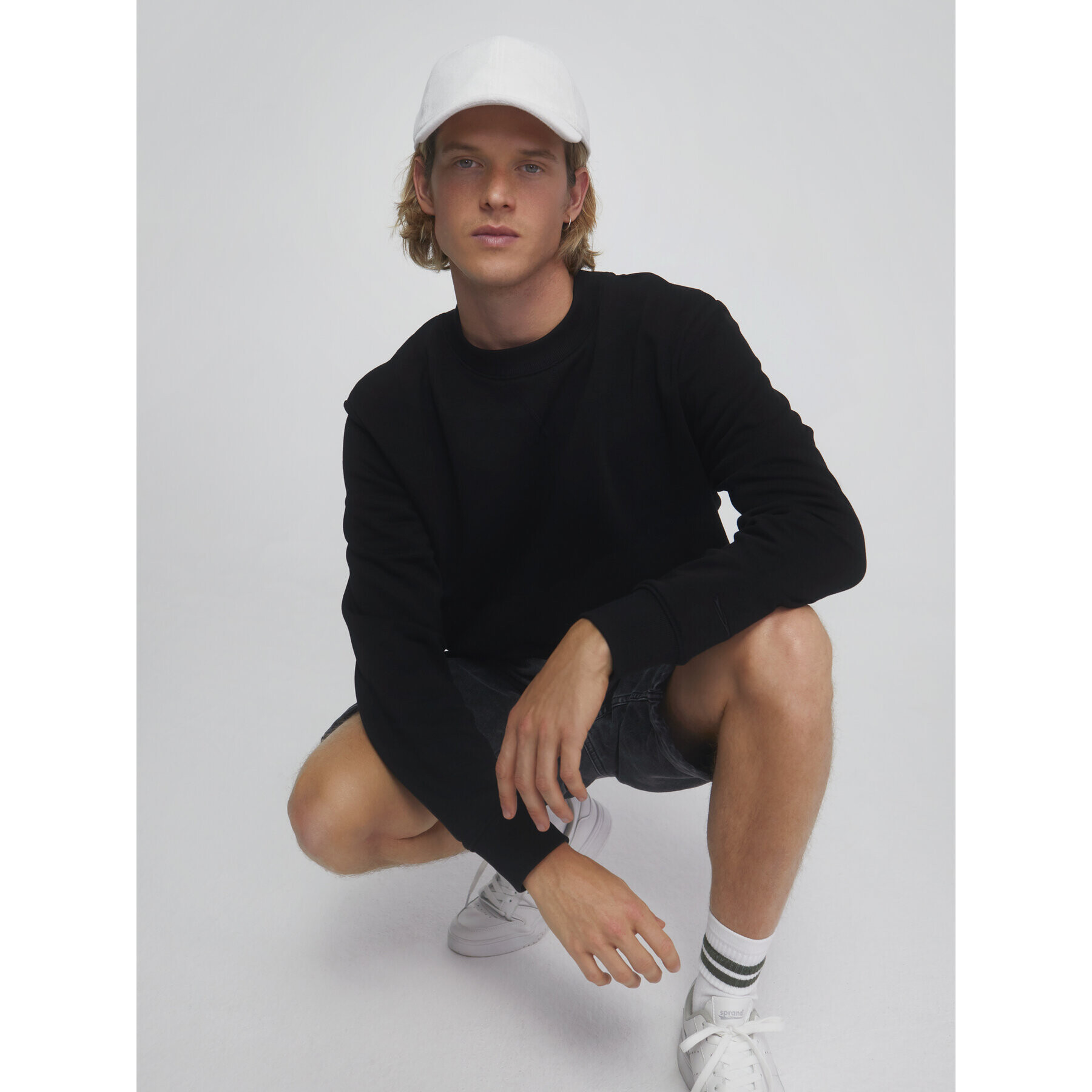 Sprandi Суитшърт AW21-BLM010 Черен Regular Fit - Pepit.bg